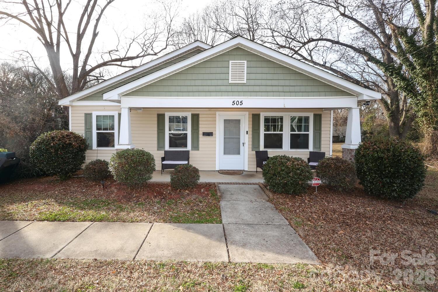 505 Campus Street Property Photo 1
