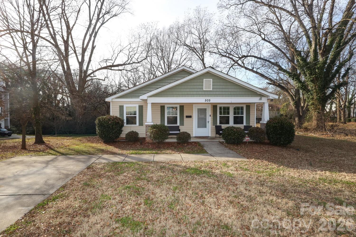 505 Campus Street Property Photo 2