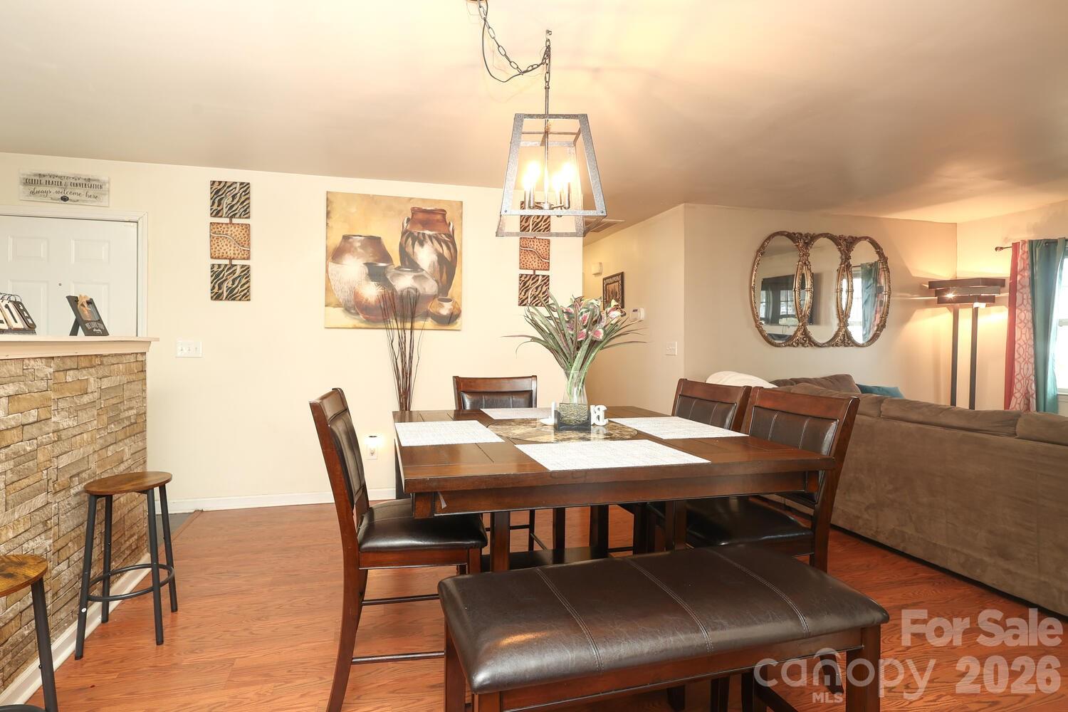 505 Campus Street Property Photo 8