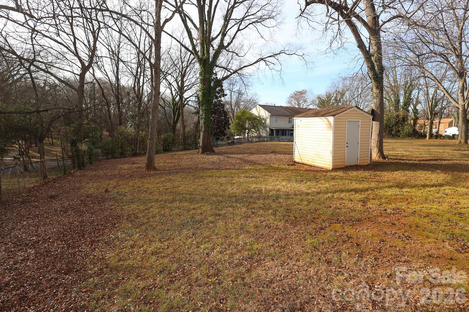 505 Campus Street Property Photo 26