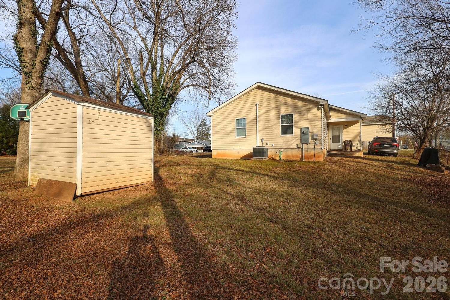 505 Campus Street Property Photo 28