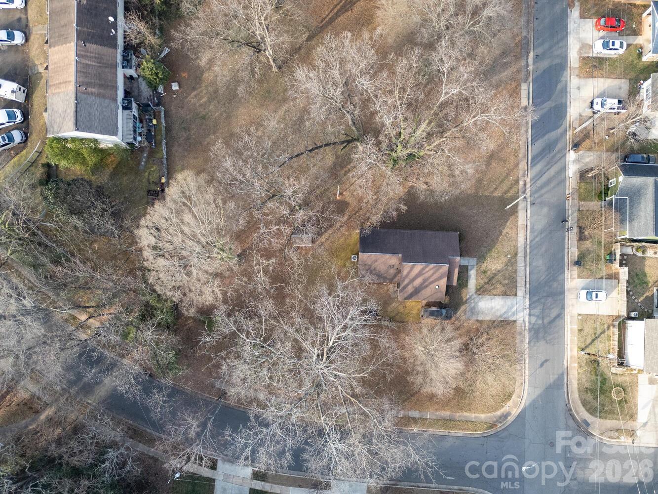 505 Campus Street Property Photo 39