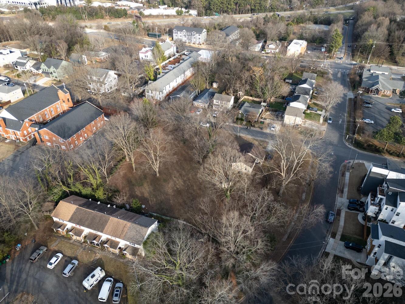 505 Campus Street Property Photo 40