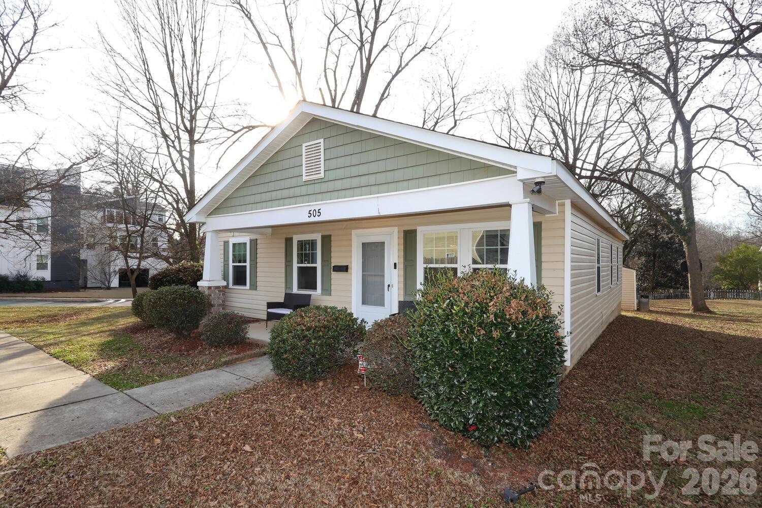 505 Campus Street Property Photo 42