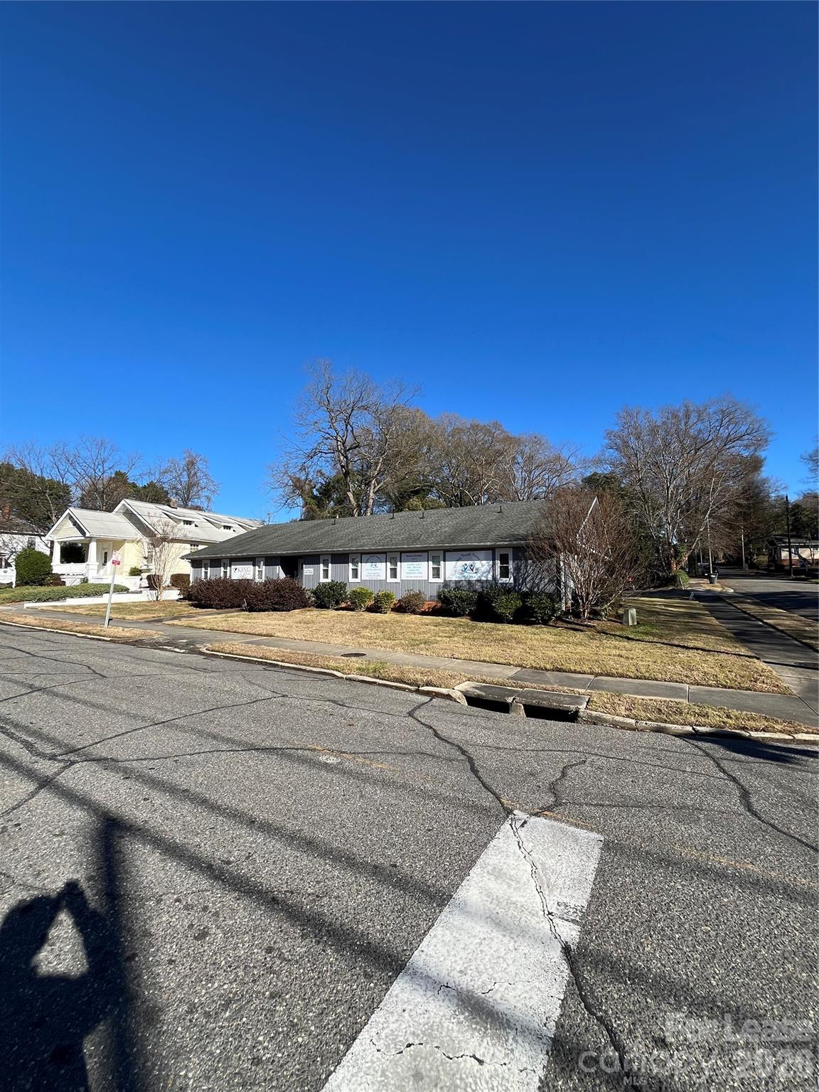 418 S South Street Property Photo 2