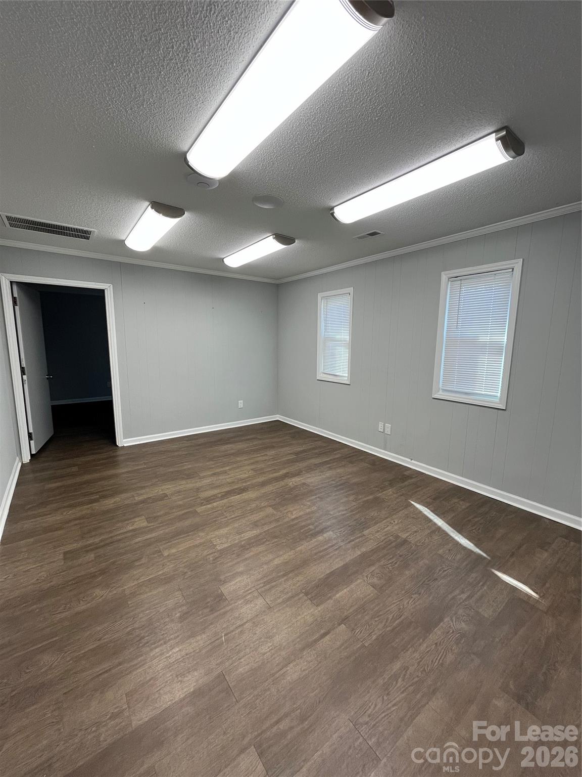 418 S South Street Property Photo 3