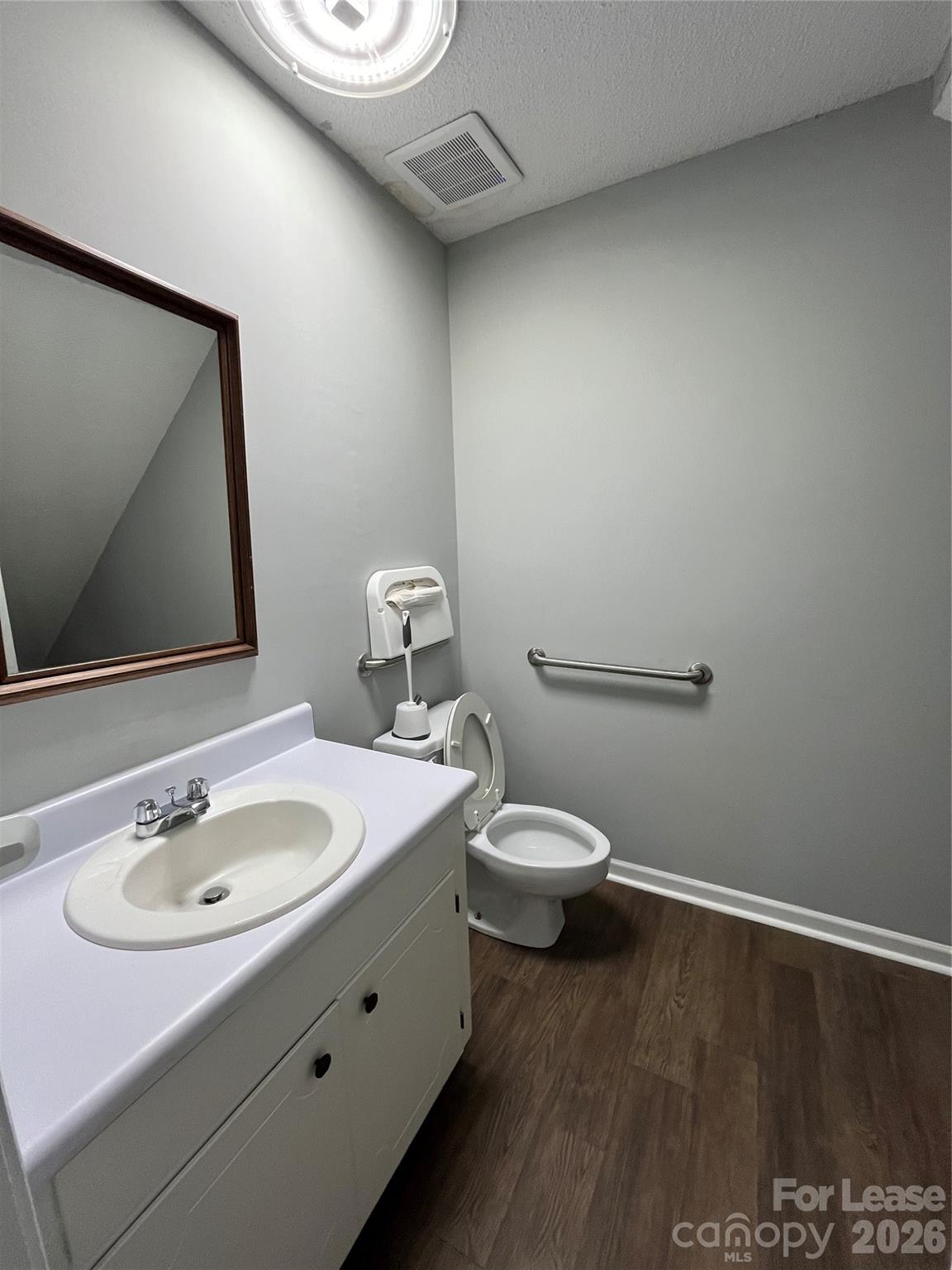 418 S South Street Property Photo 6