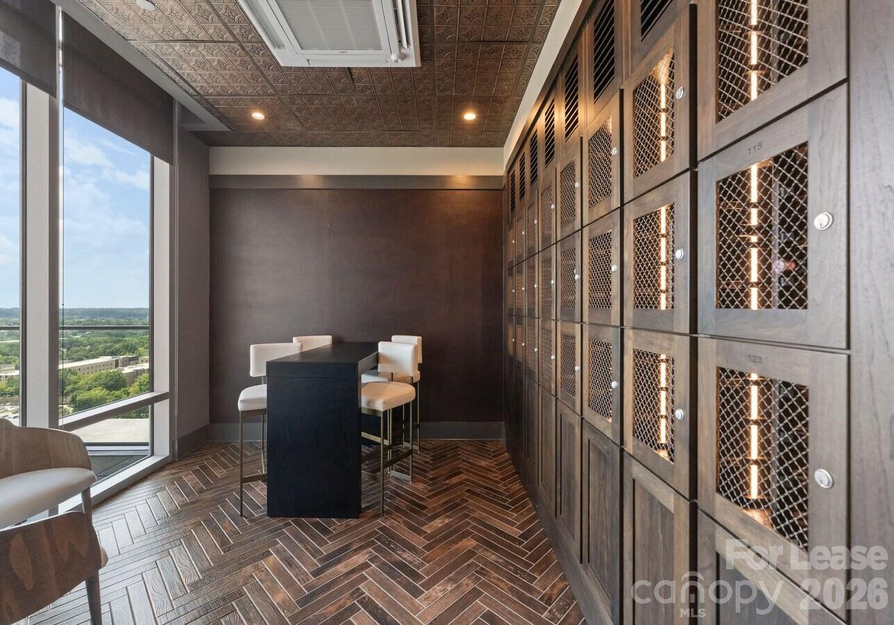 500 W Trade Street B3 Property Photo 13