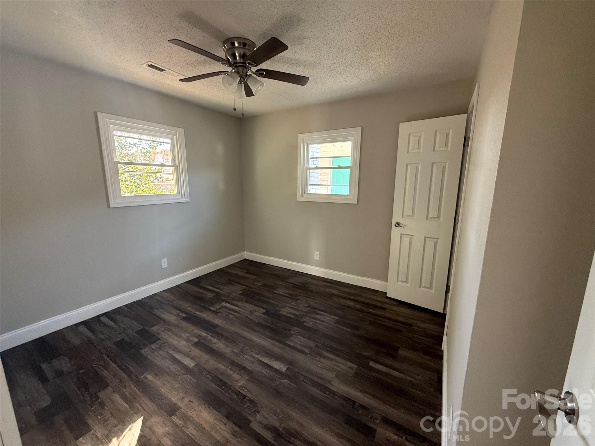 2479 Julia Avenue Property Photo 15