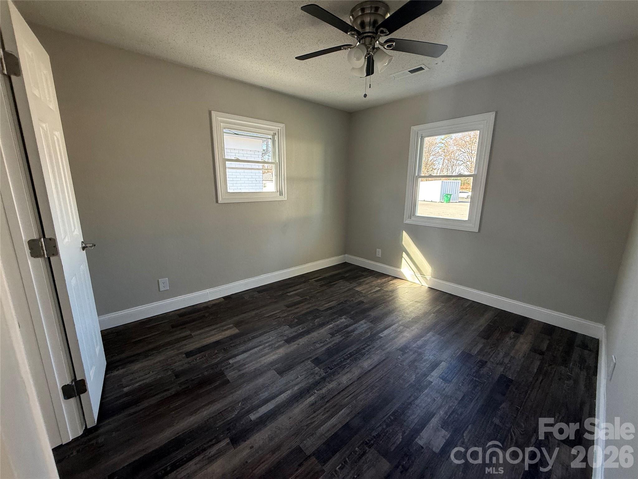 2479 Julia Avenue Property Photo 19
