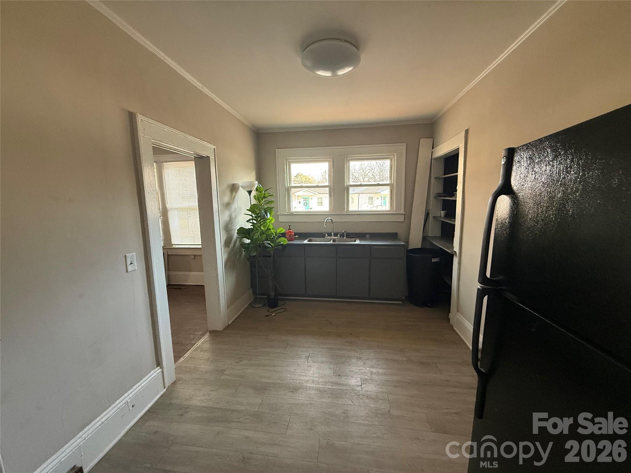 2479 Julia Avenue Property Photo 25