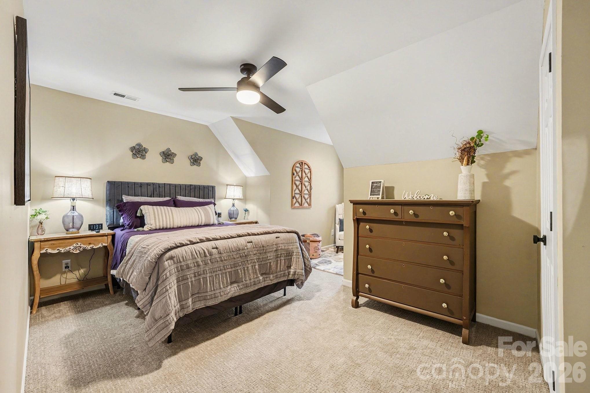 8331 Christmas Court 5401 Property Photo 4
