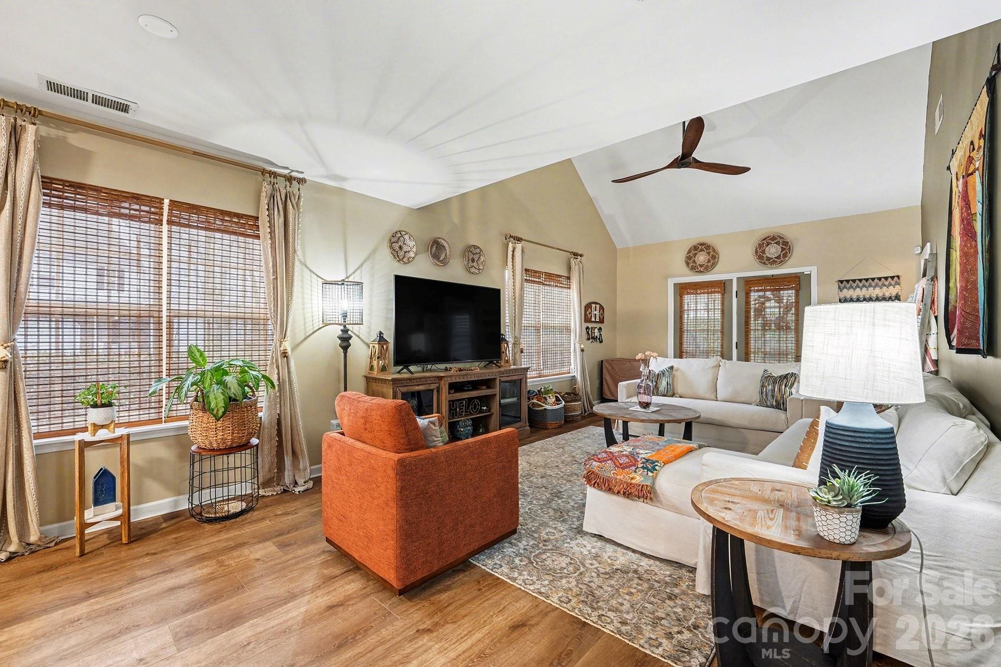 8331 Christmas Court 5401 Property Photo 11