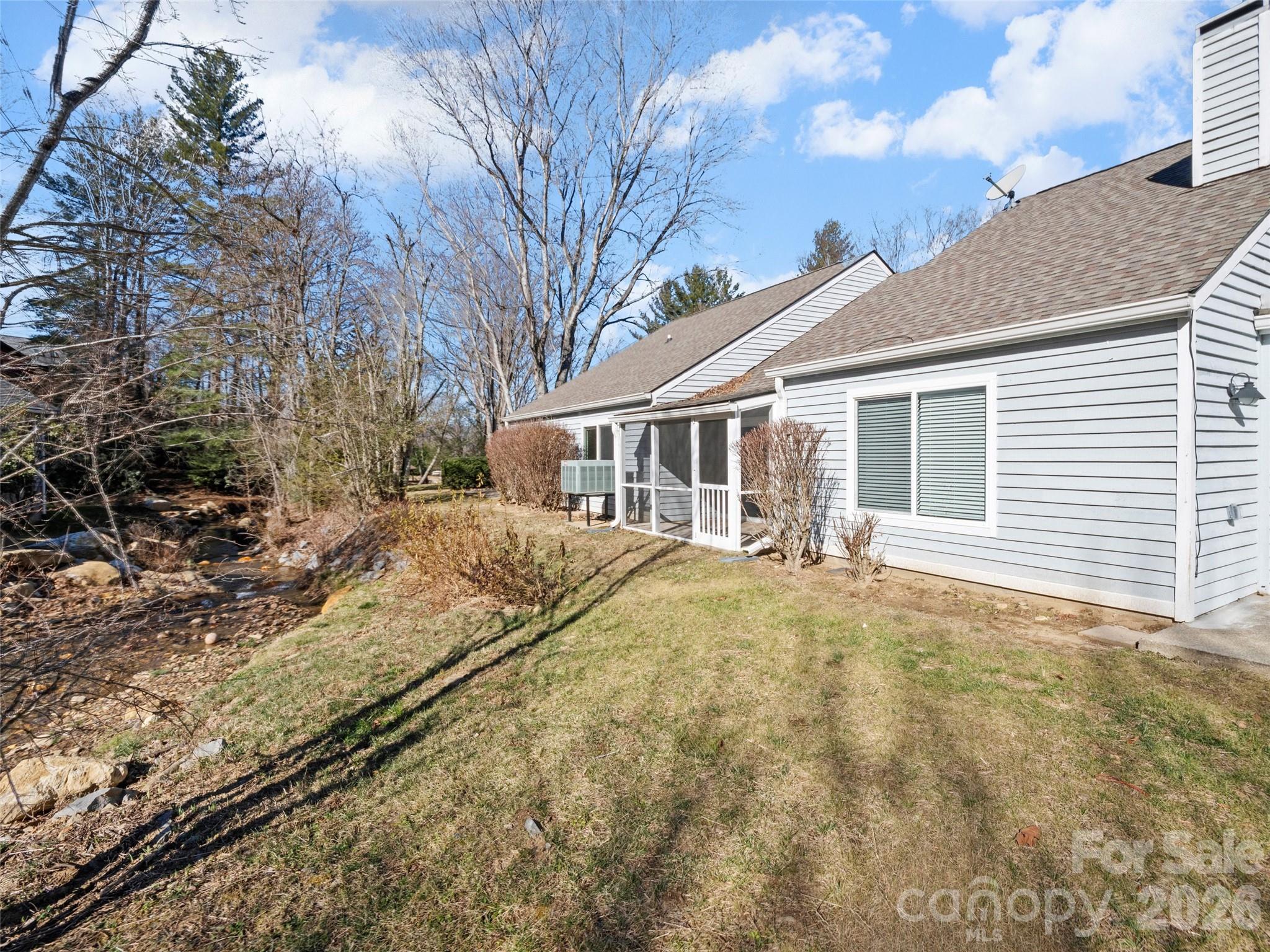 102 Llama Way Property Photo 3