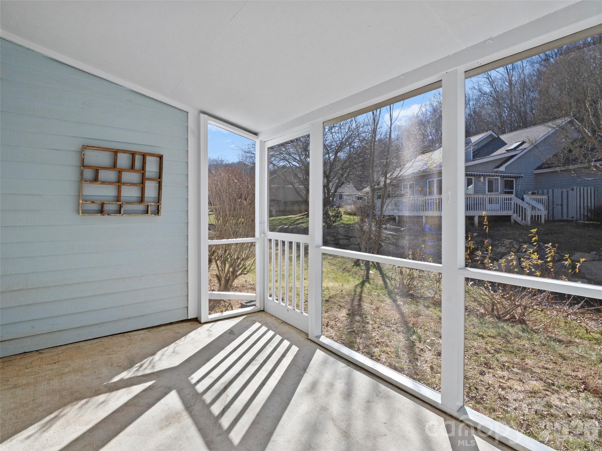 102 Llama Way Property Photo 22