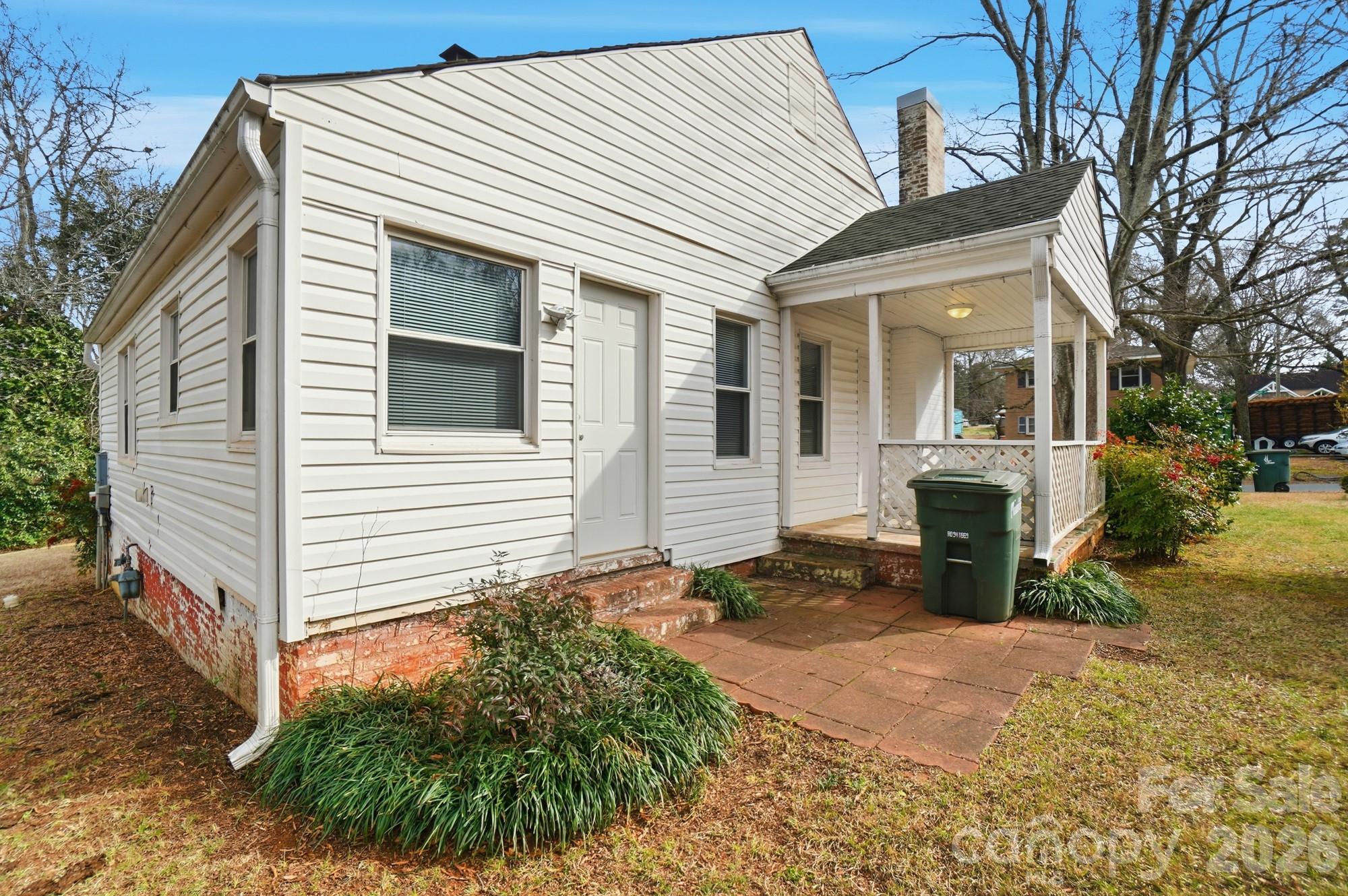 406 N Thompson Street Property Photo 23