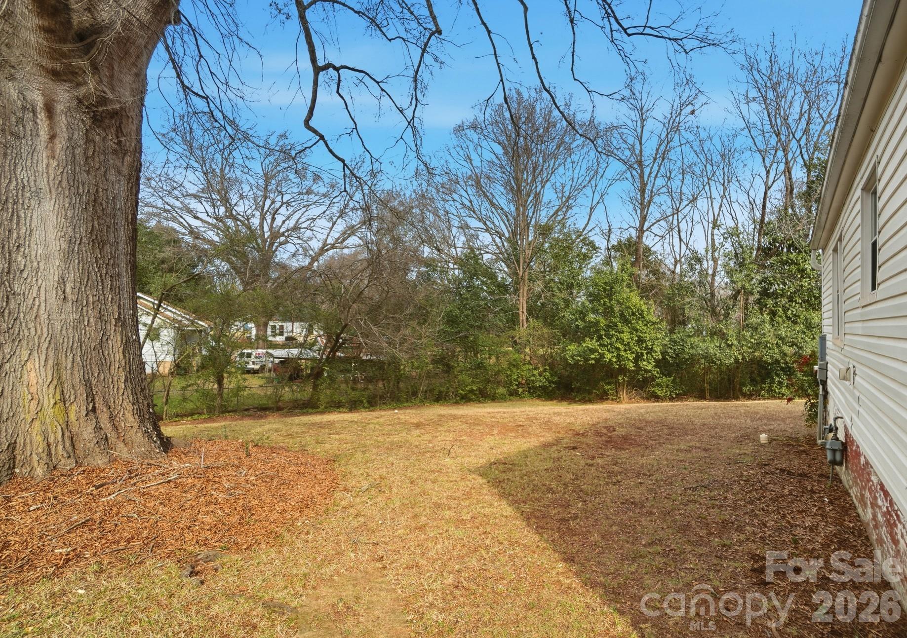 406 N Thompson Street Property Photo 24
