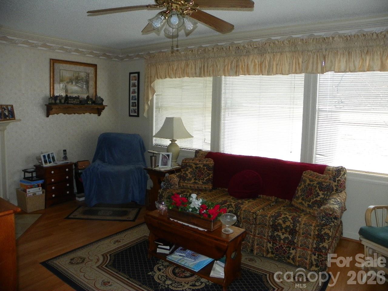 133 Pier Avenue Property Photo 7
