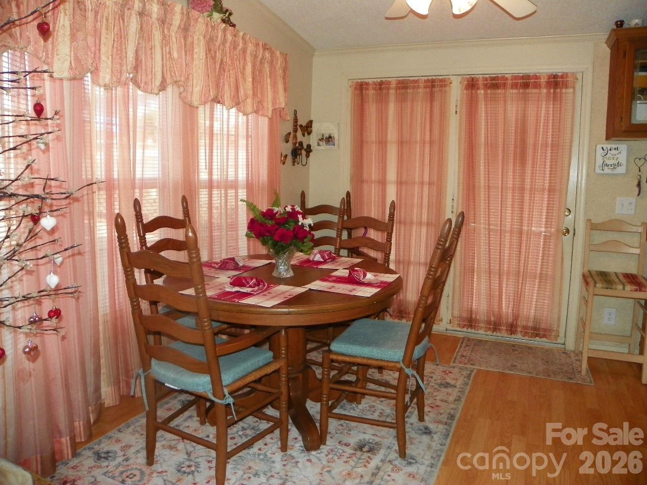 133 Pier Avenue Property Photo 8
