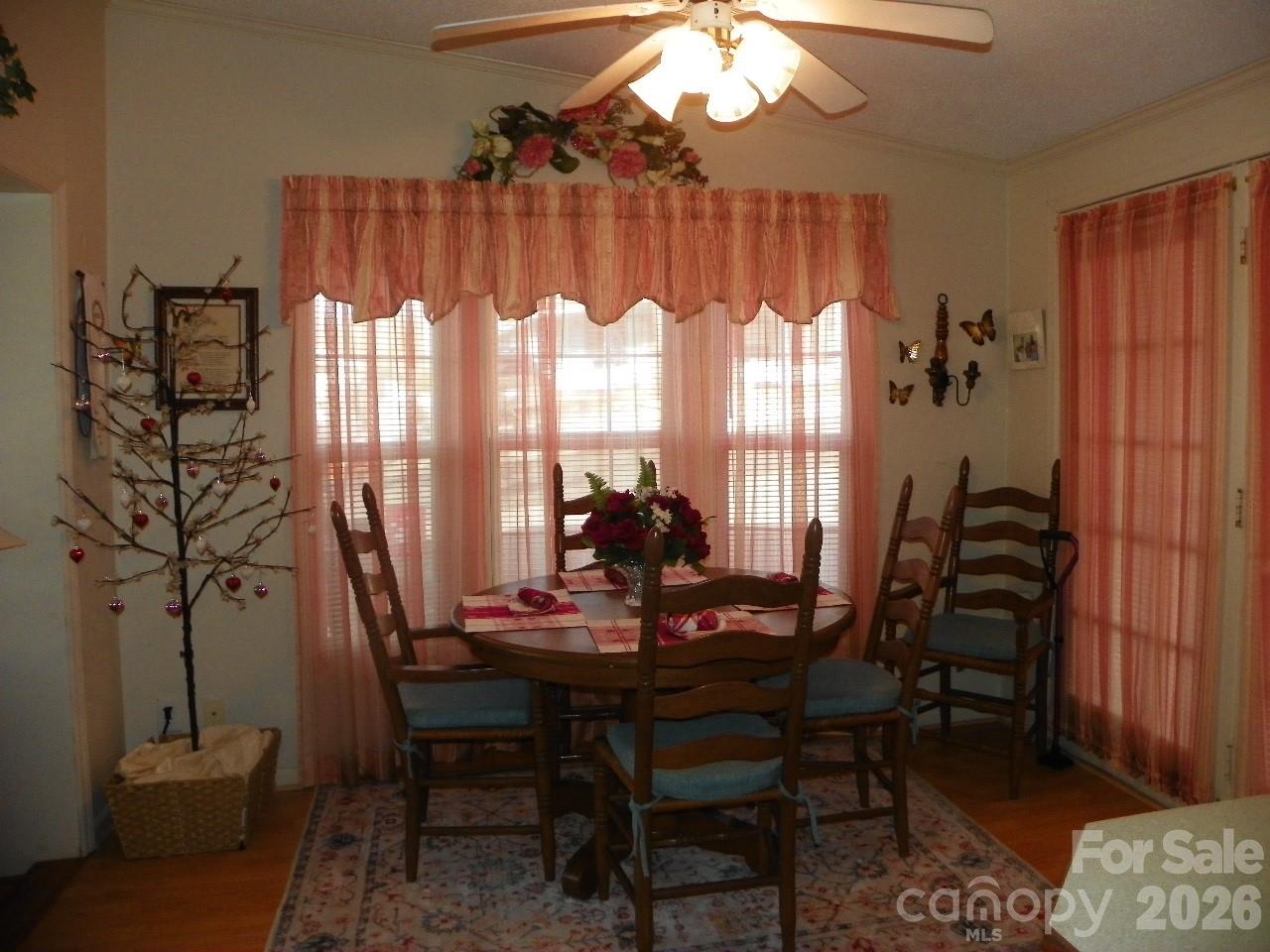 133 Pier Avenue Property Photo 9