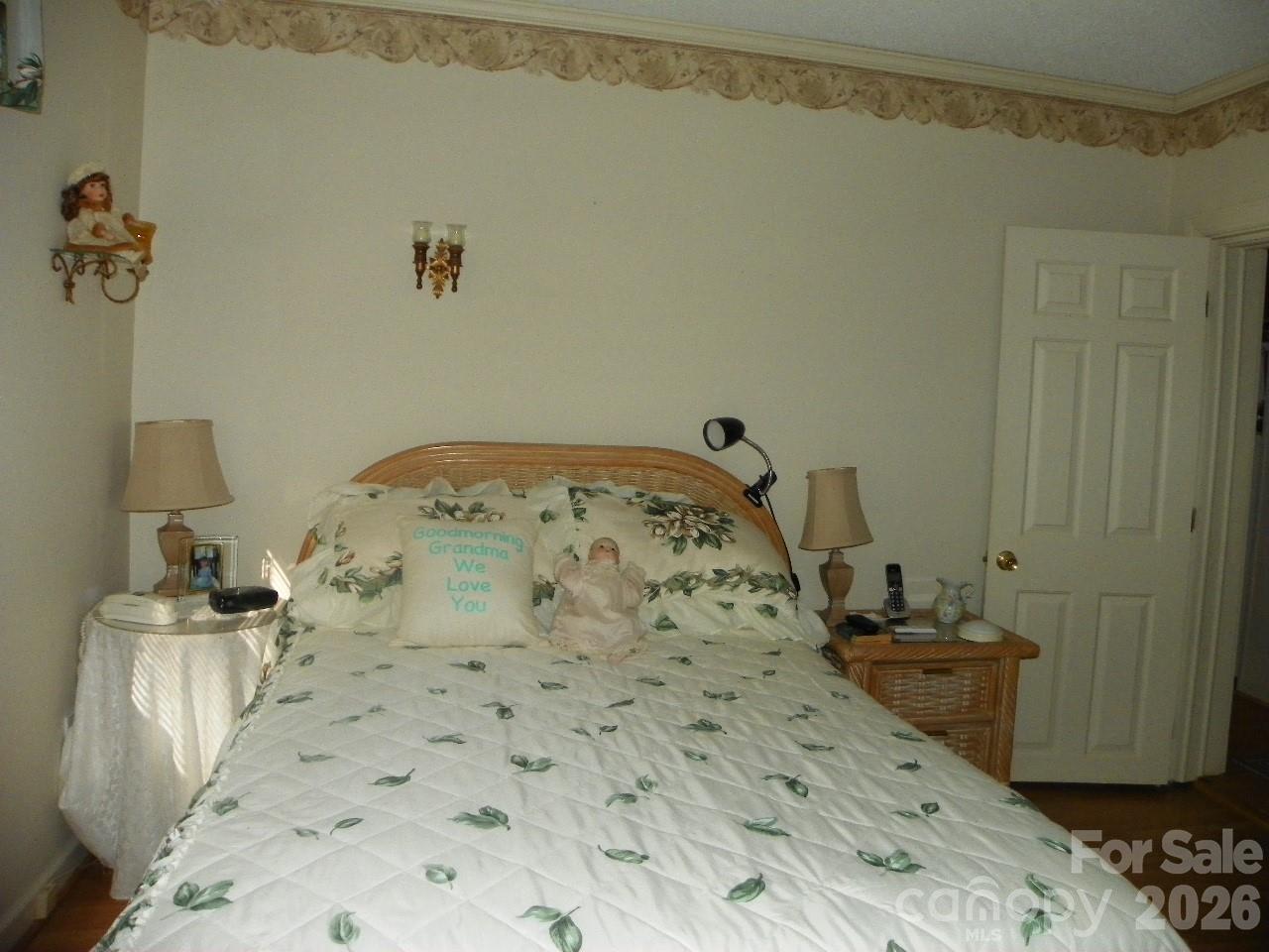 133 Pier Avenue Property Photo 12