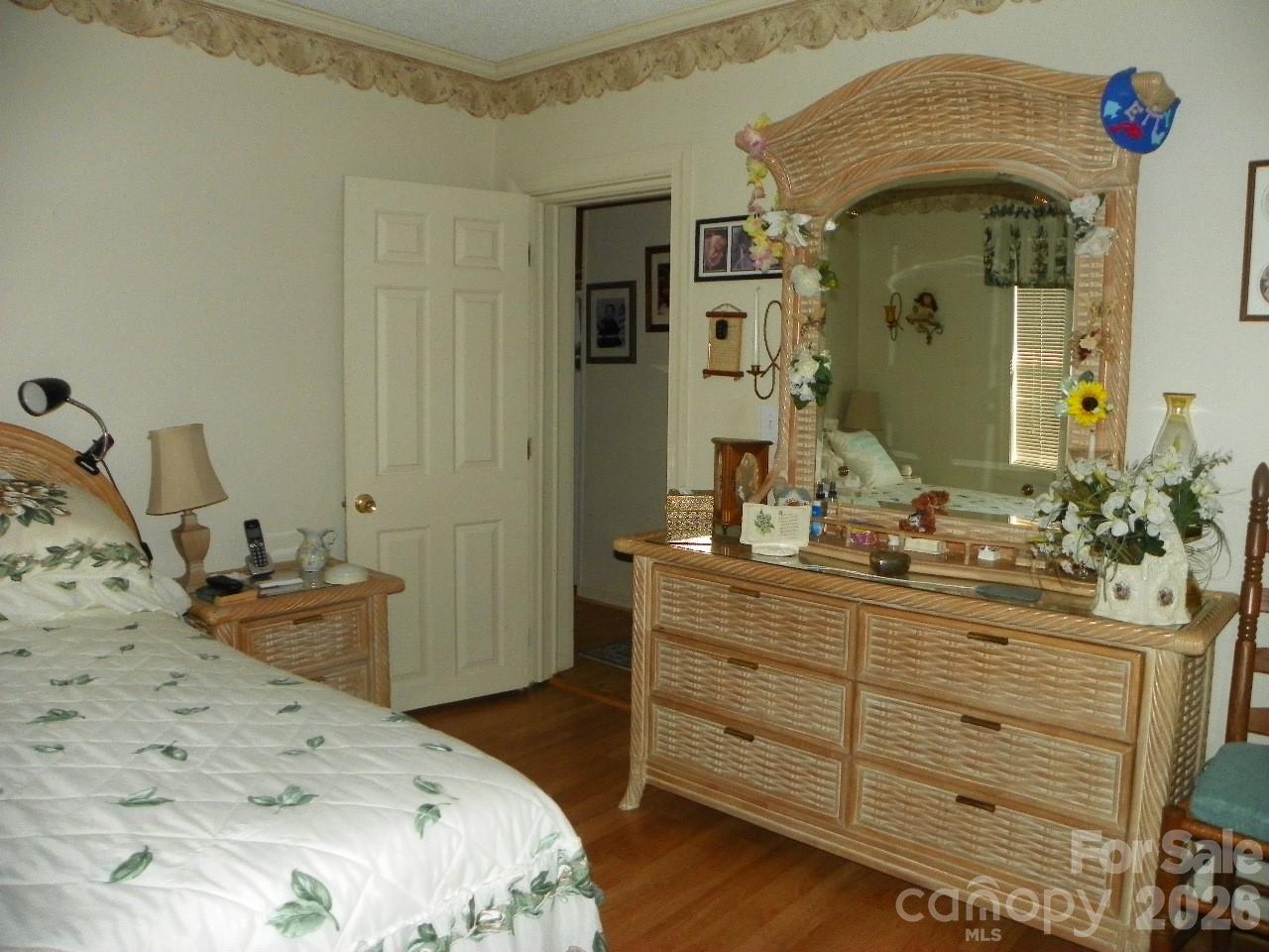 133 Pier Avenue Property Photo 14
