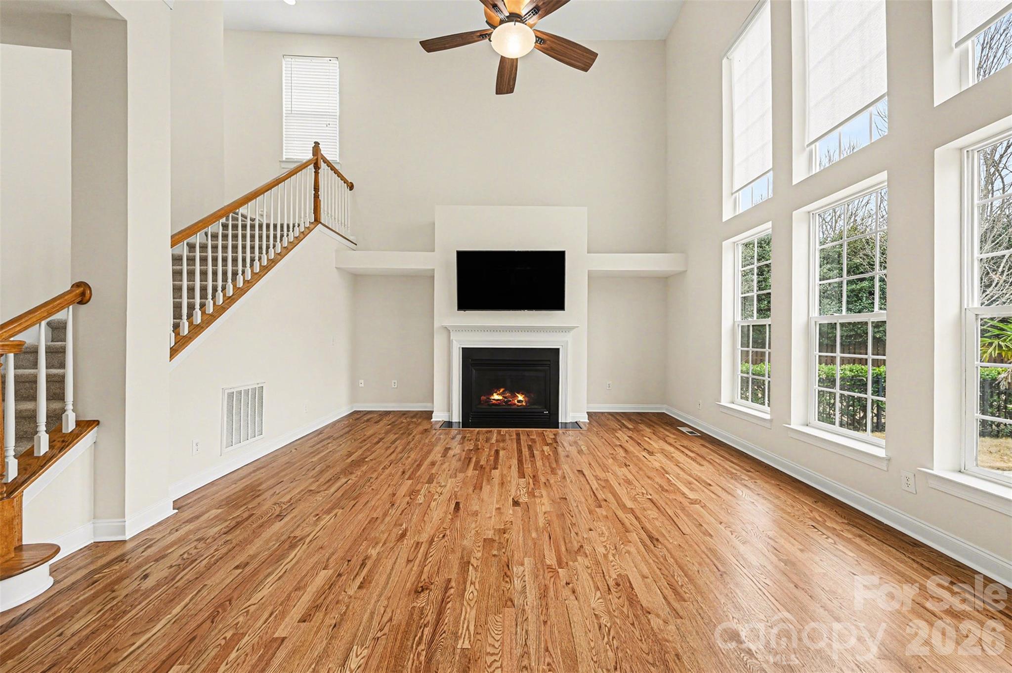 1305 Linden Glen Drive Property Photo 9