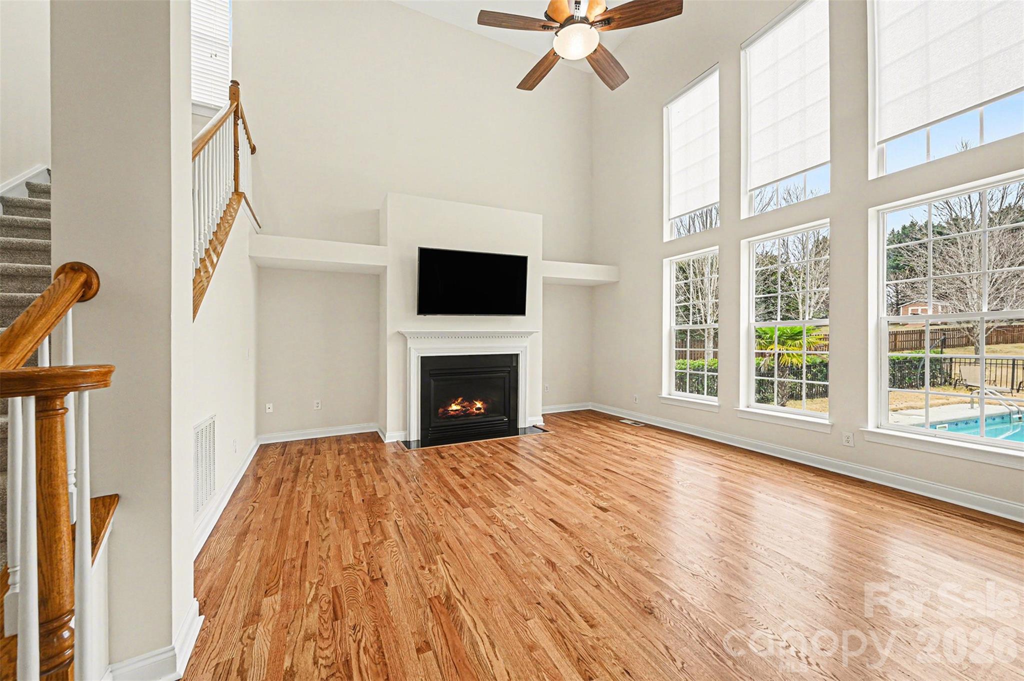 1305 Linden Glen Drive Property Photo 10