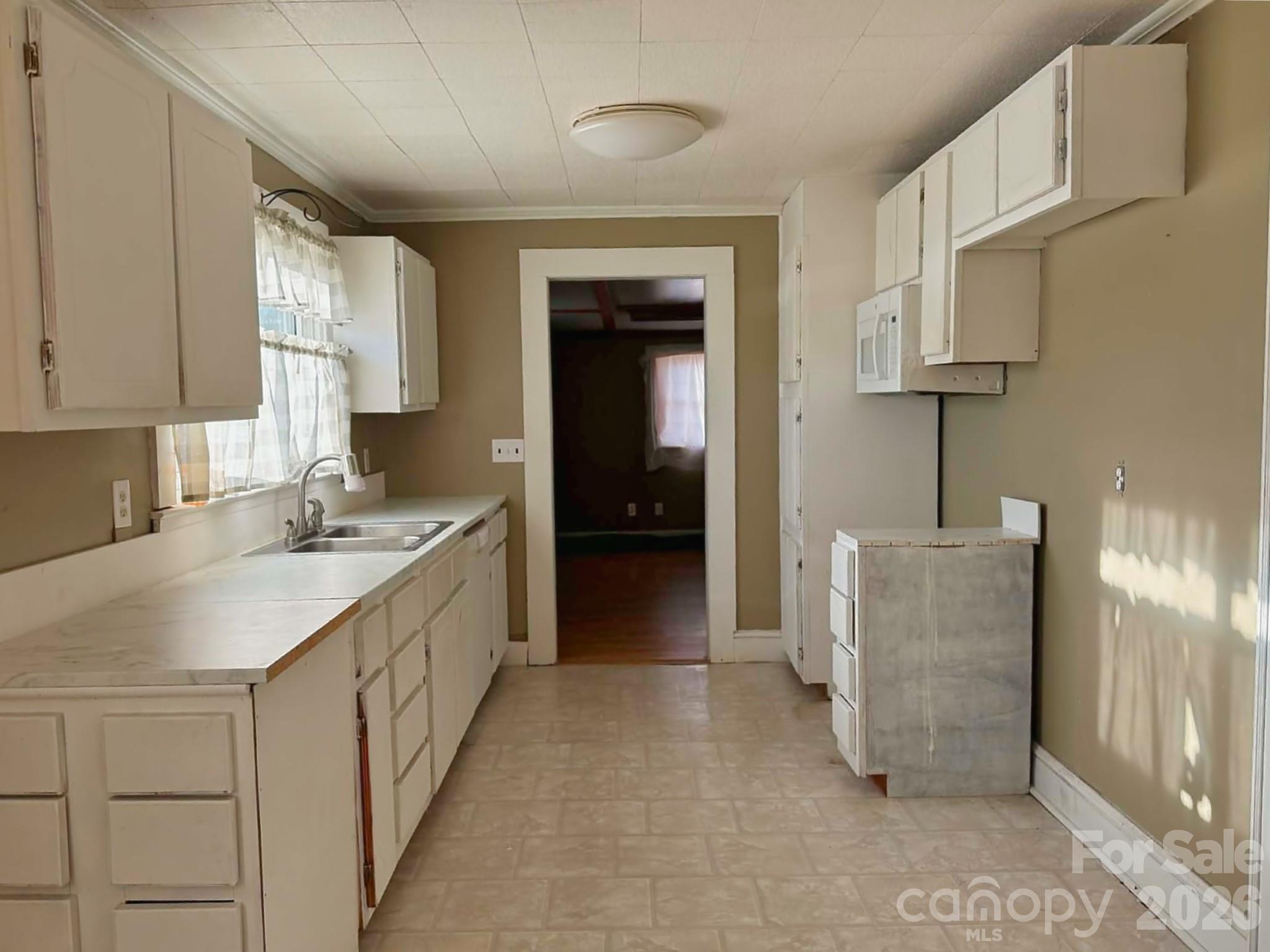 1677 Us 221a Highway Property Photo 6