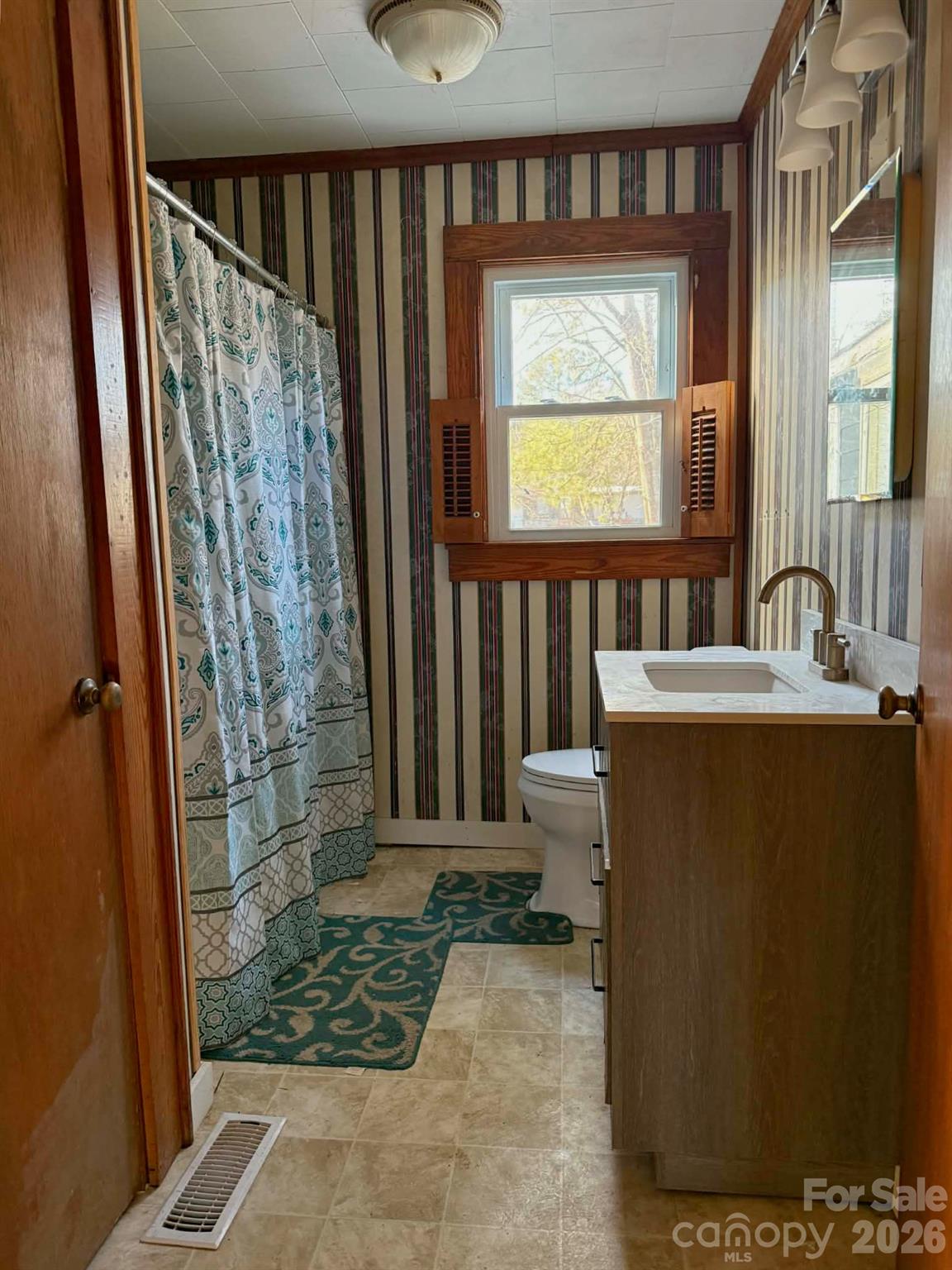1677 Us 221a Highway Property Photo 10