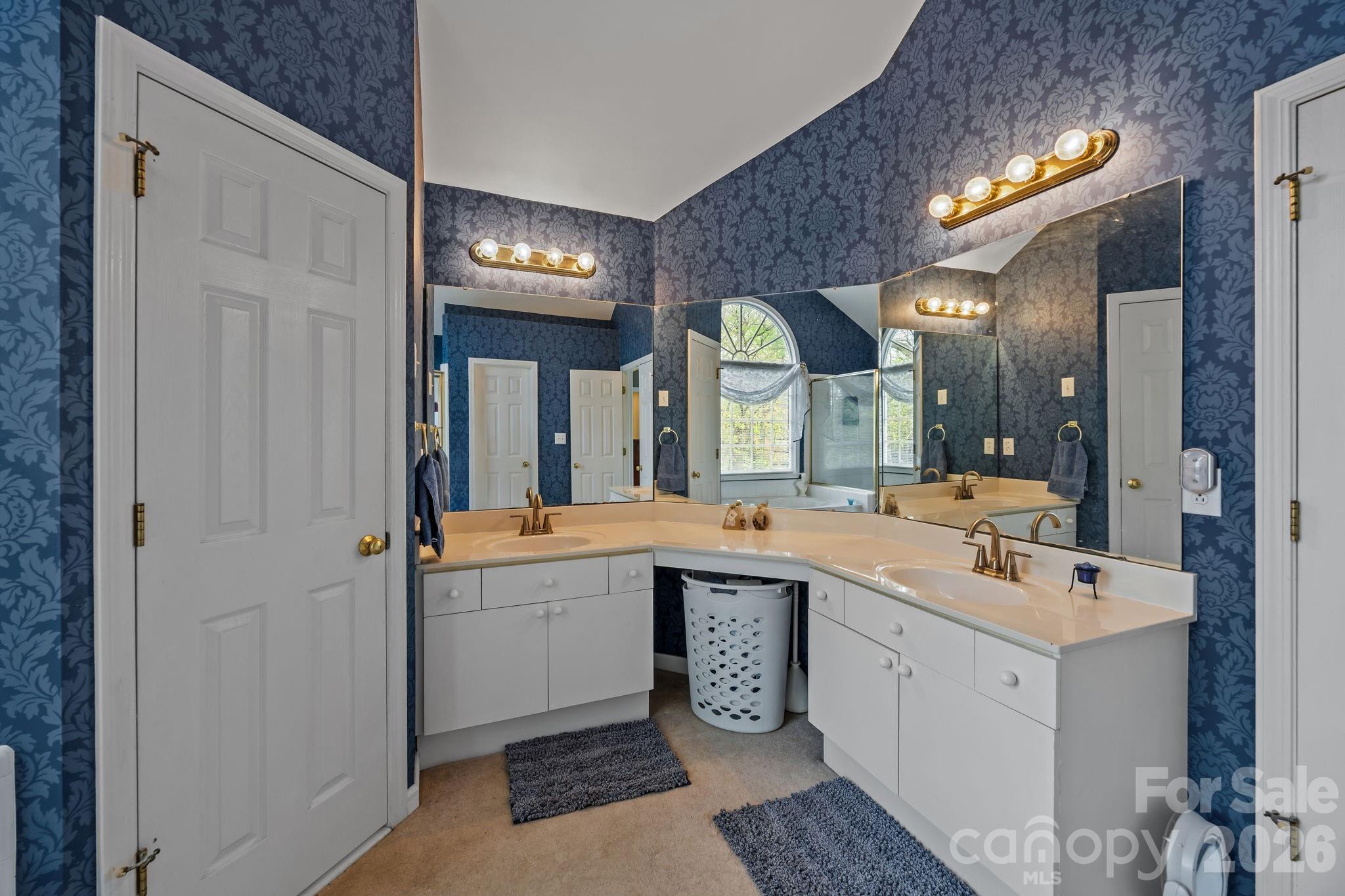 900 Muirfield Drive Property Photo 32