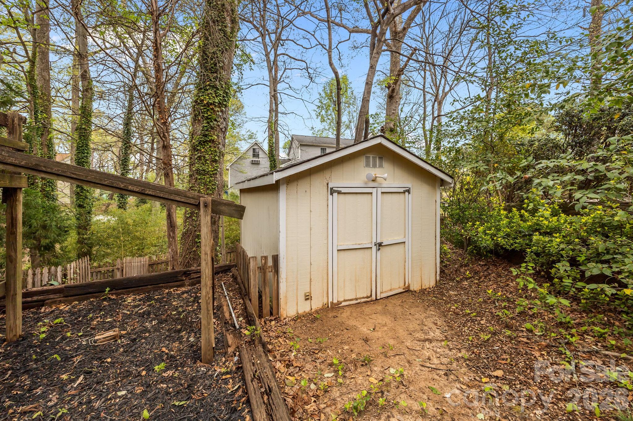 900 Muirfield Drive Property Photo 47