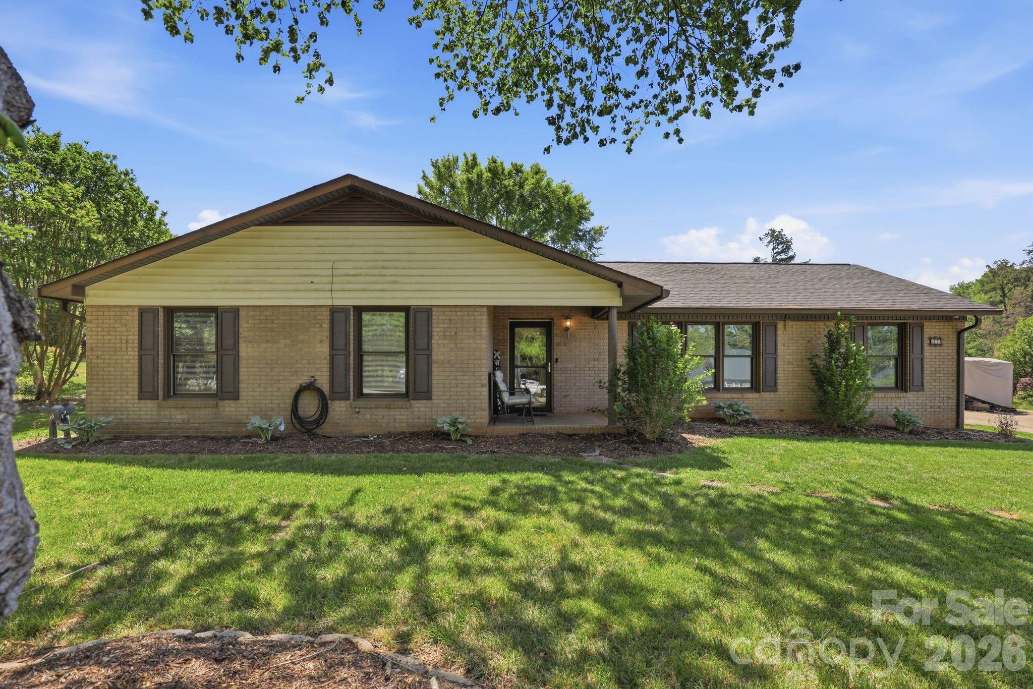 125 Southwood Park Road Property Photo 2