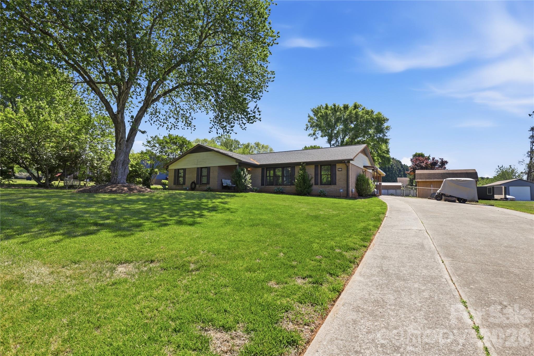 125 Southwood Park Road Property Photo 6