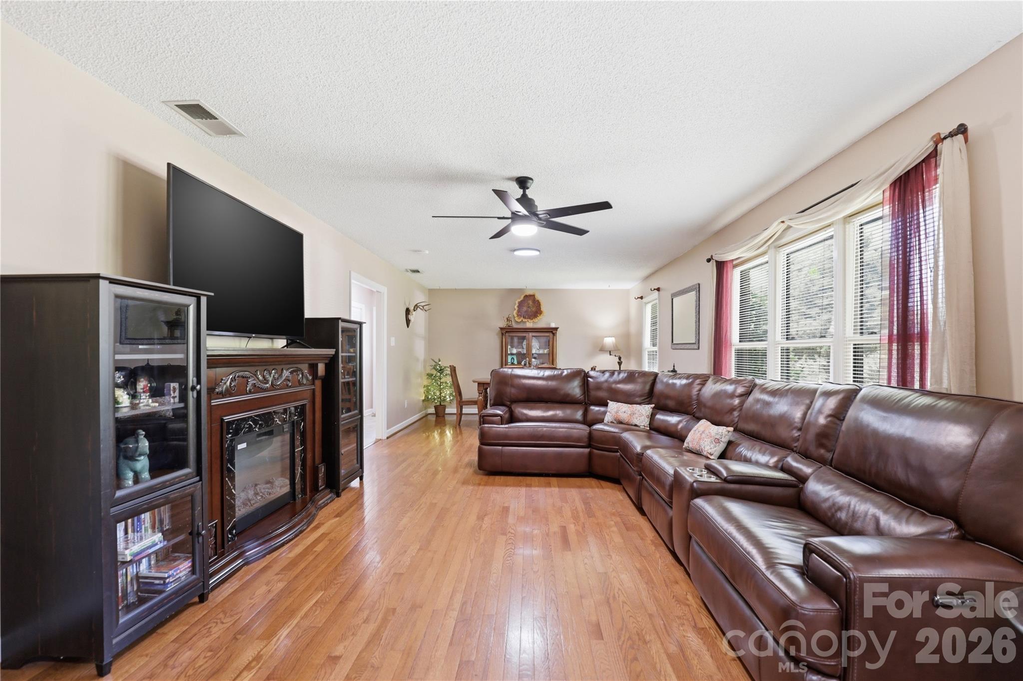 125 Southwood Park Road Property Photo 12