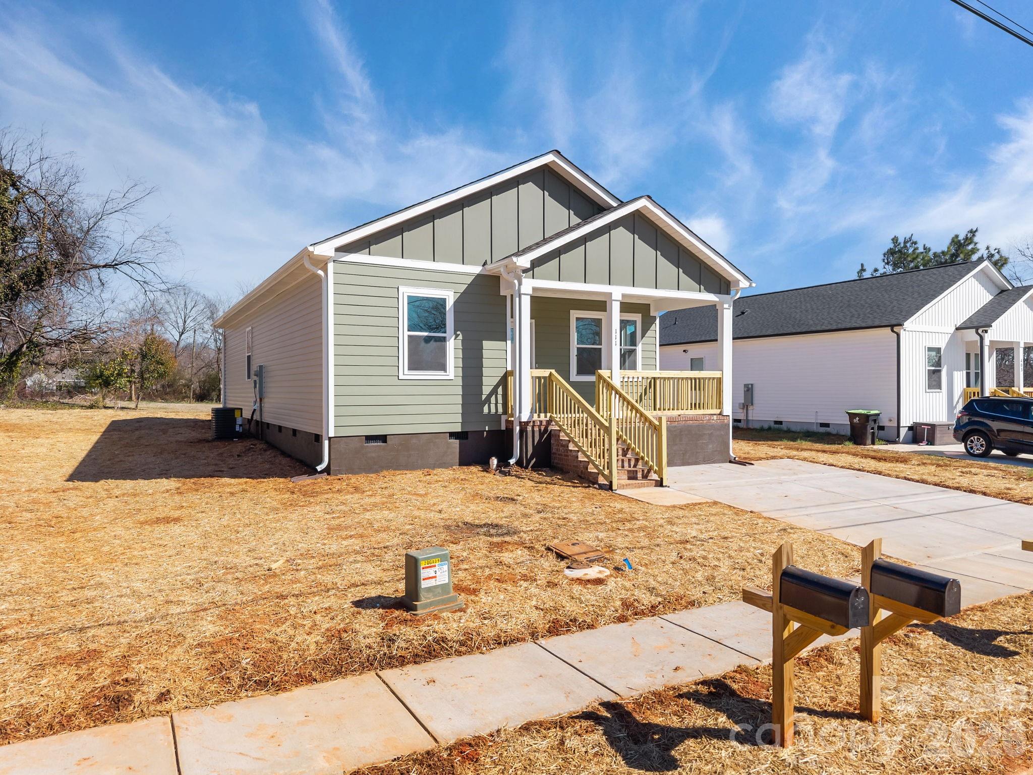 111 E Earnhardt Street Property Photo 2