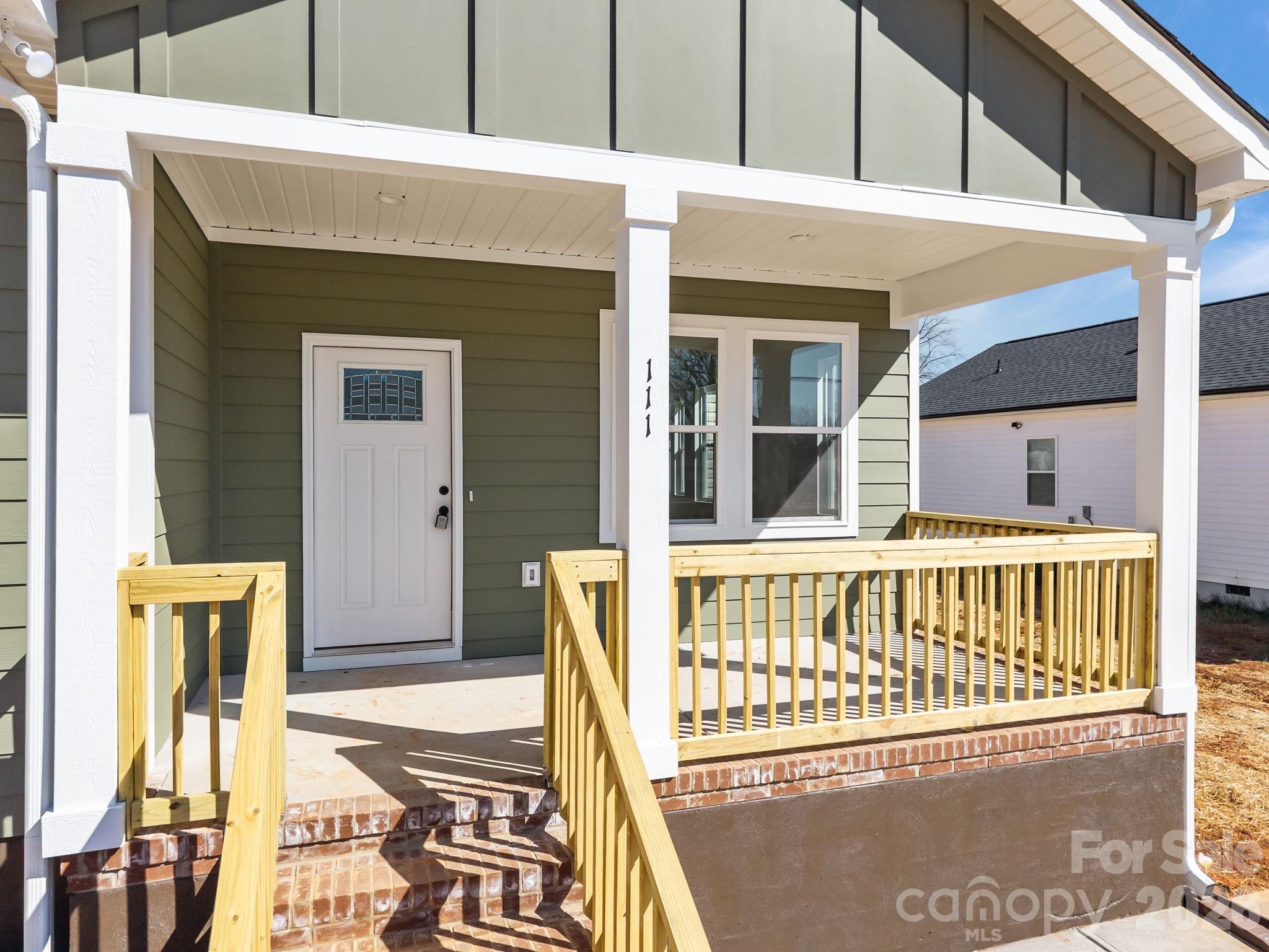 111 E Earnhardt Street Property Photo 7