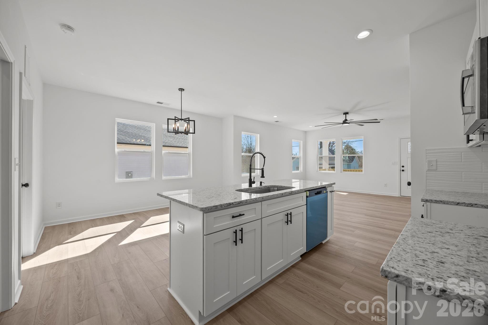 111 E Earnhardt Street Property Photo 23