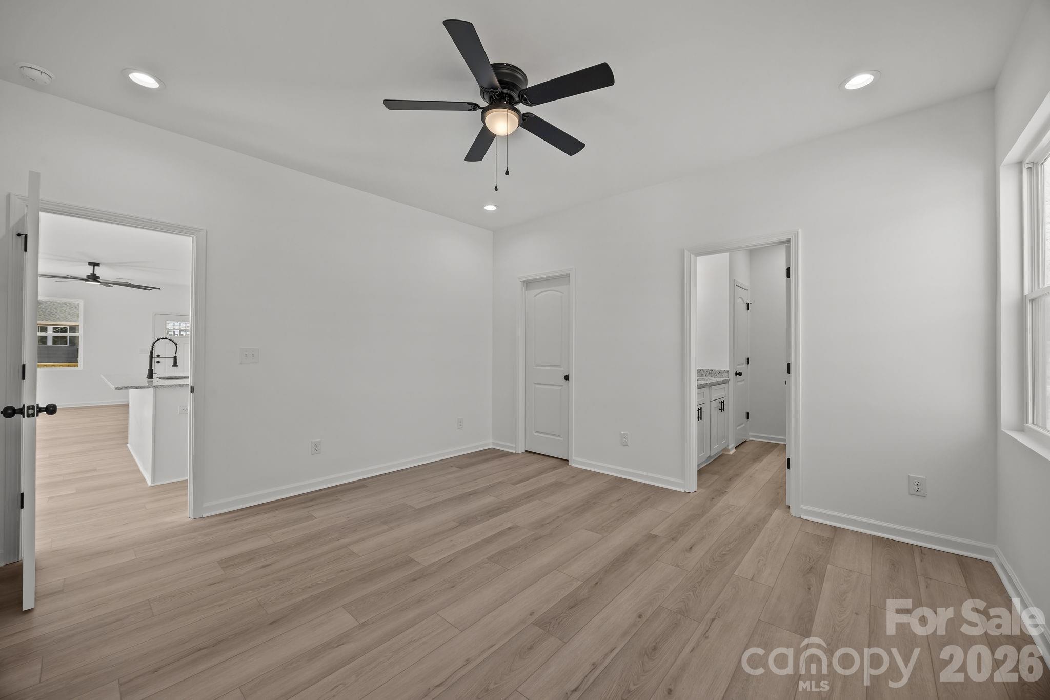 111 E Earnhardt Street Property Photo 27