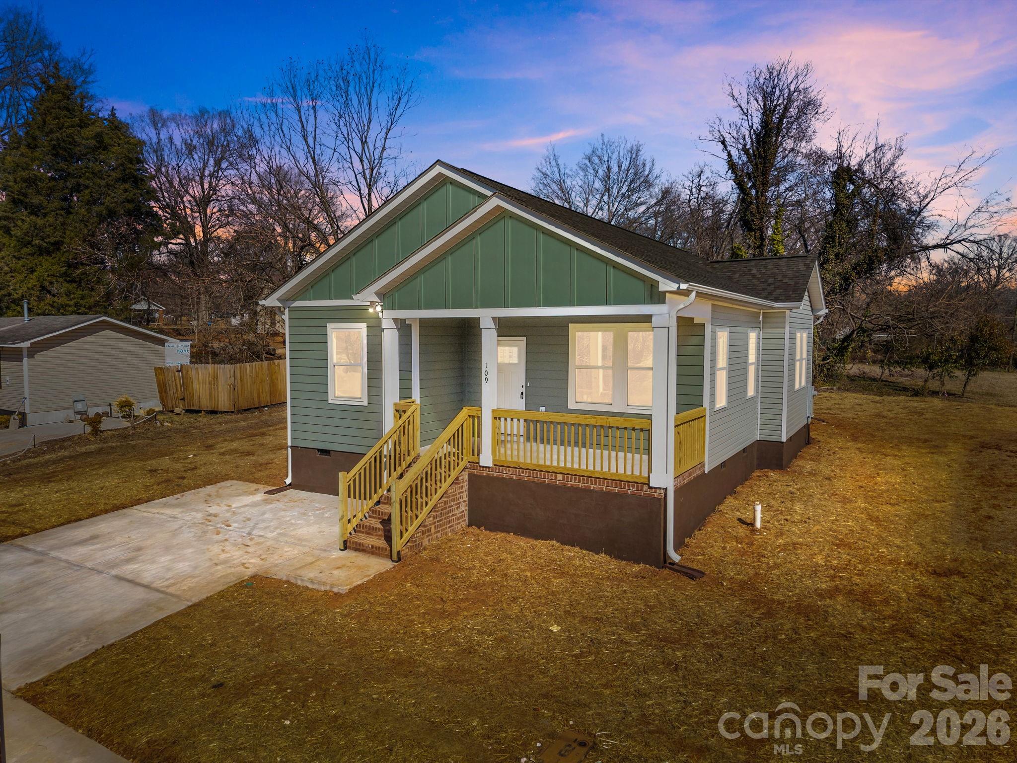 109 E Earnhardt Street Property Photo 1