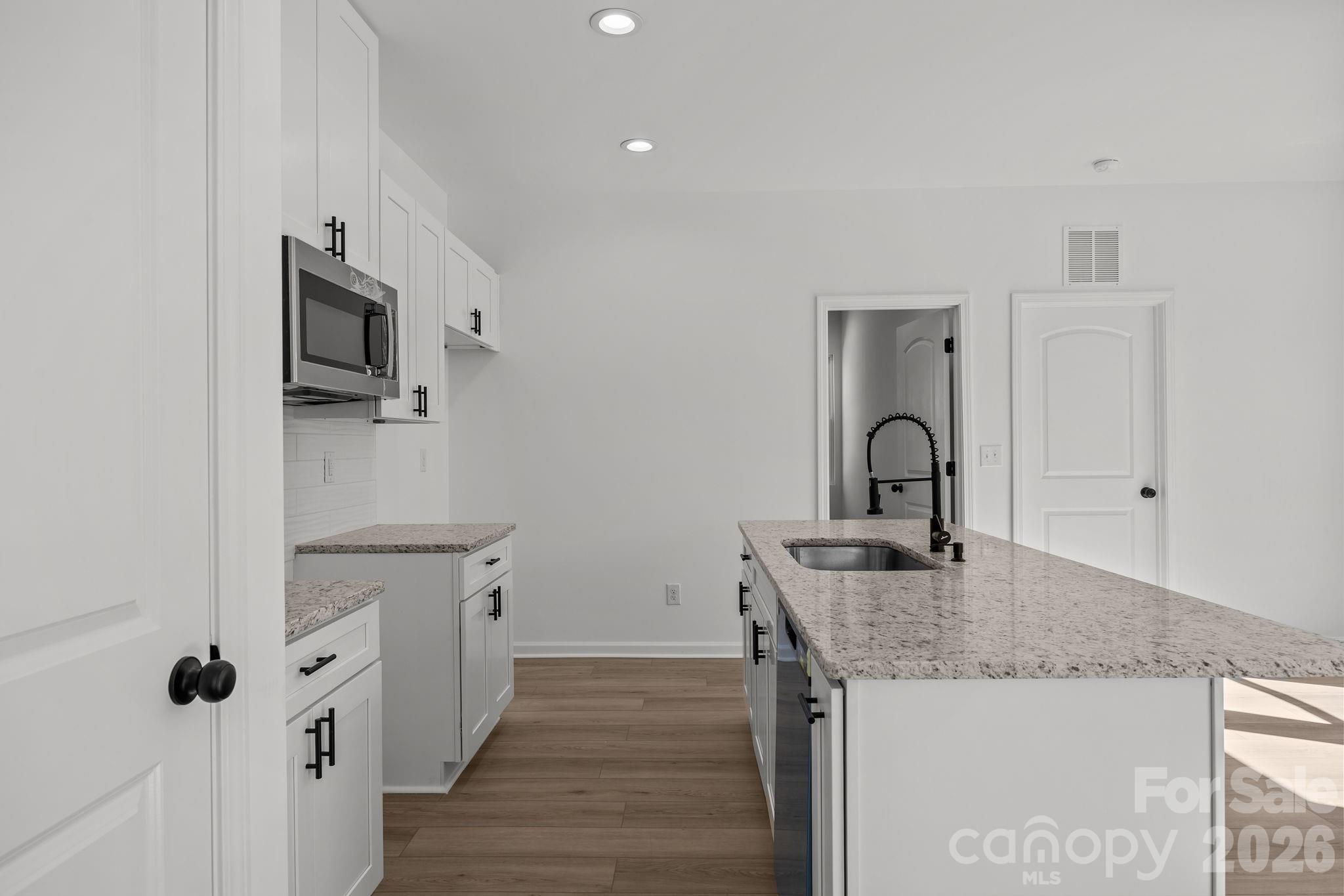 109 E Earnhardt Street Property Photo 14
