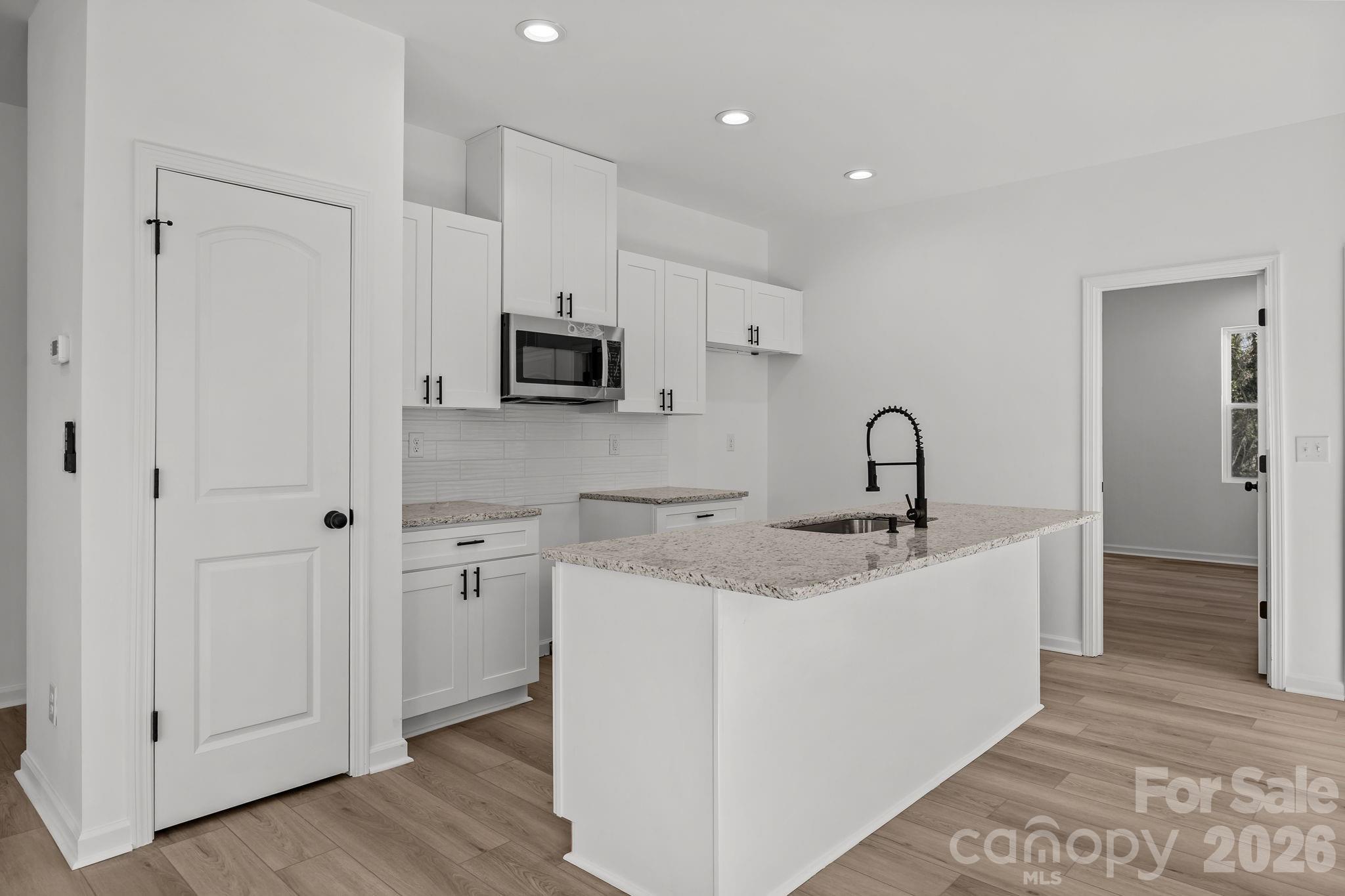 109 E Earnhardt Street Property Photo 15
