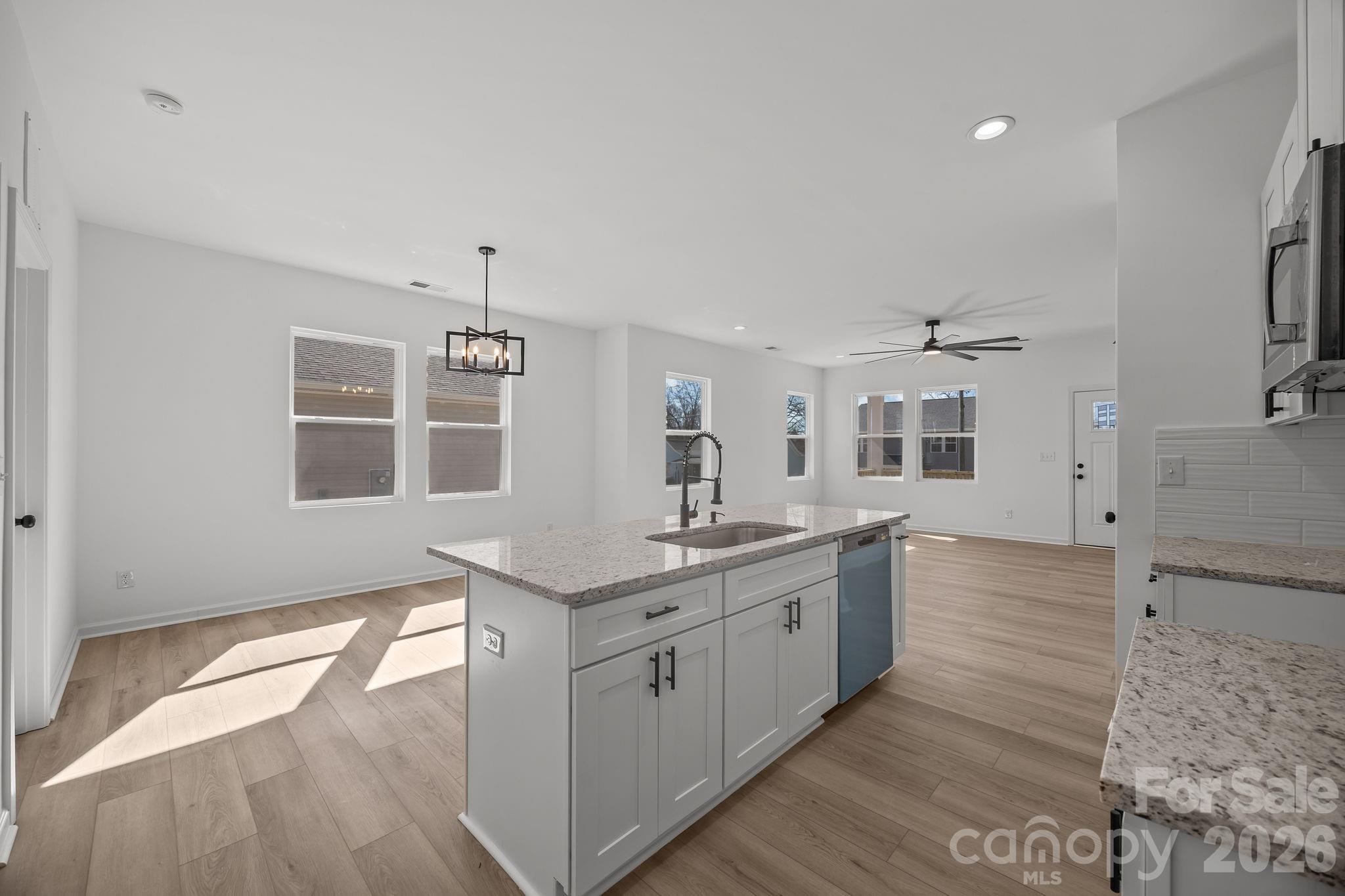 109 E Earnhardt Street Property Photo 18