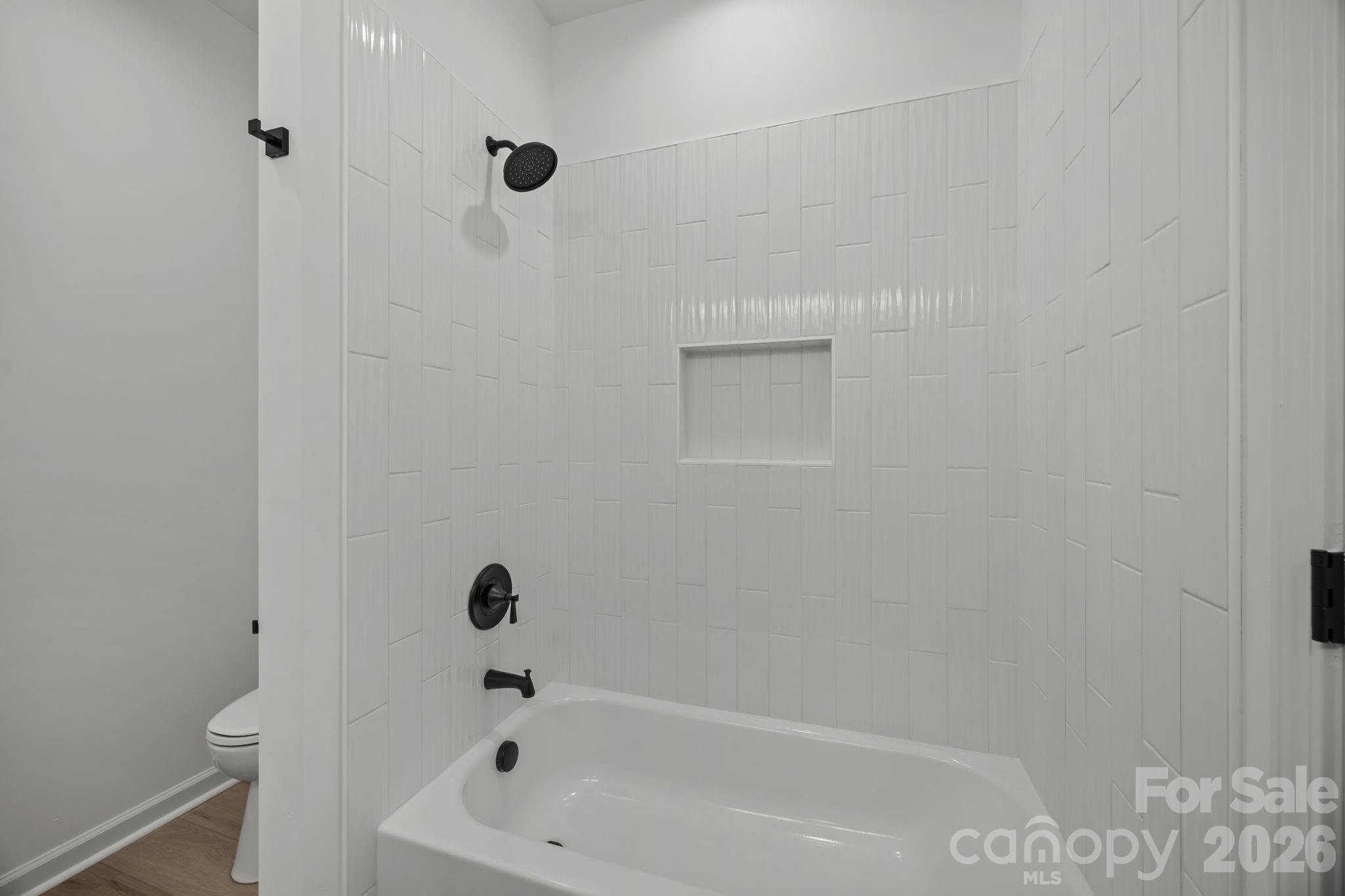 109 E Earnhardt Street Property Photo 24