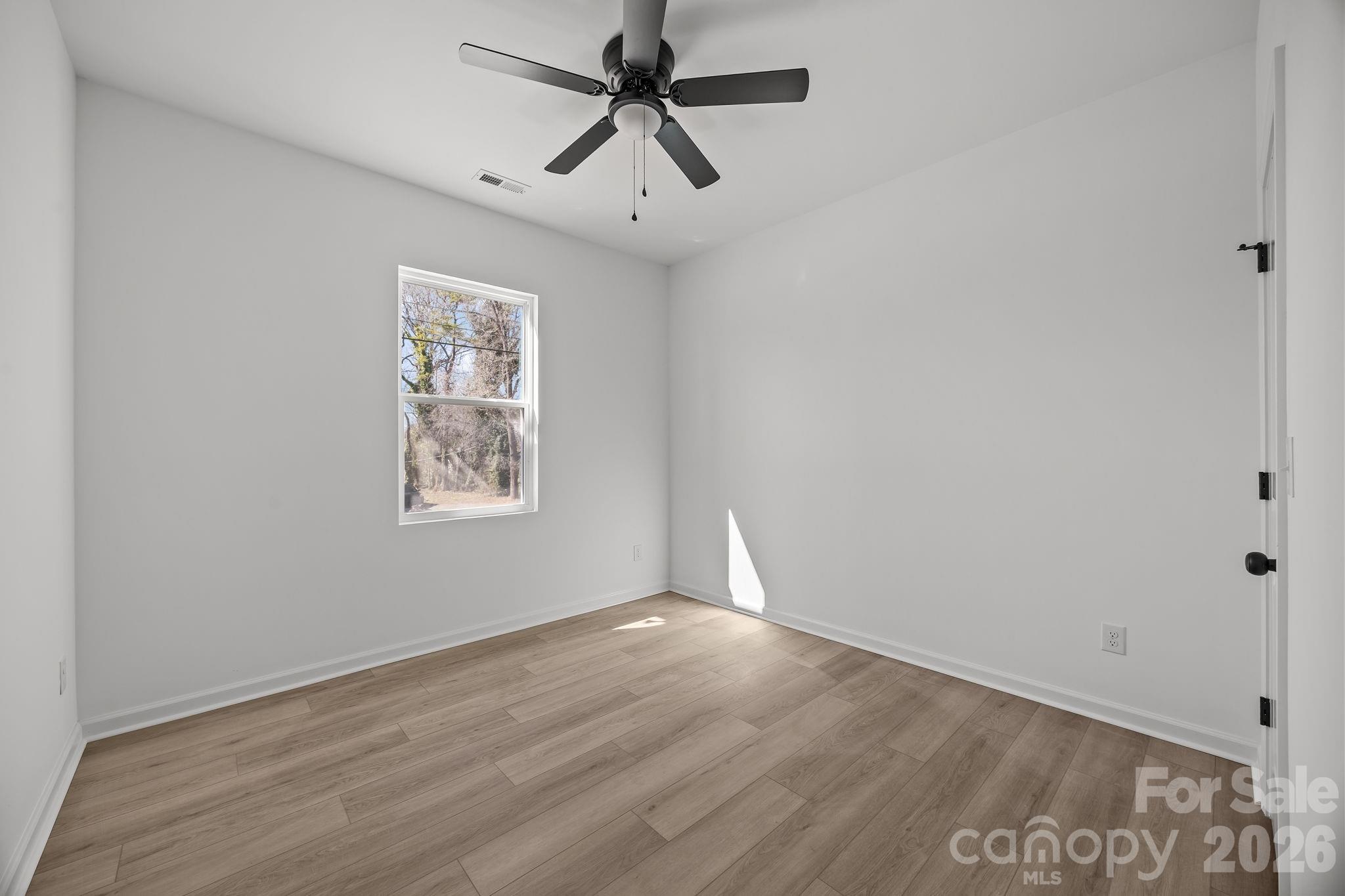 109 E Earnhardt Street Property Photo 25