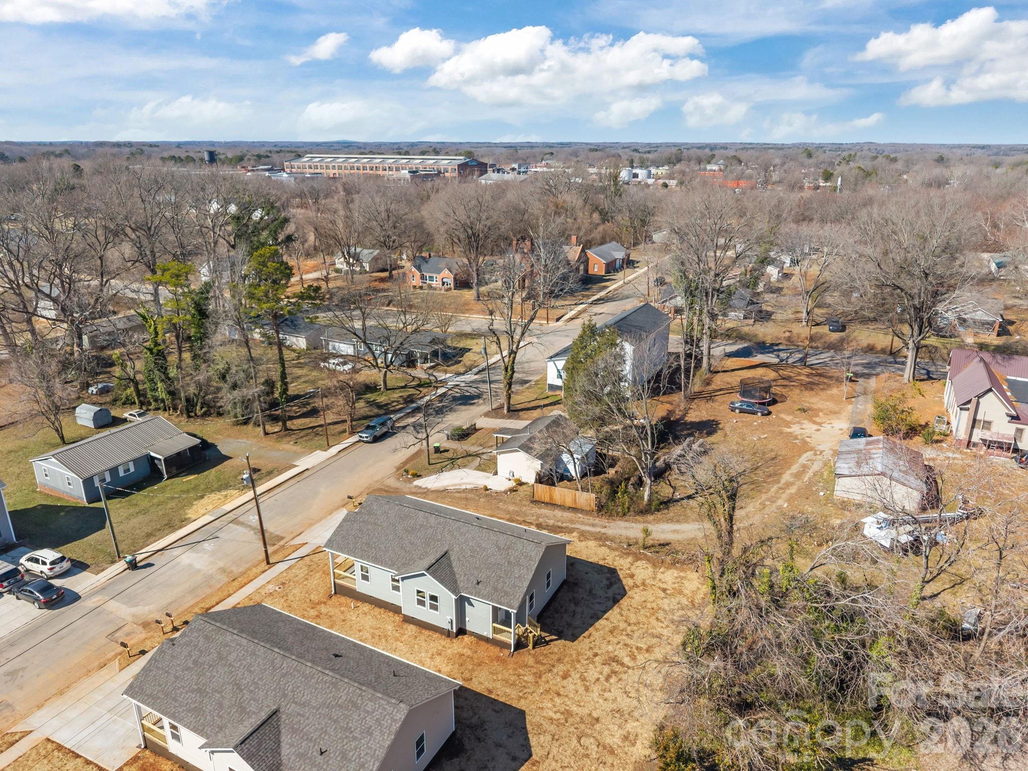 109 E Earnhardt Street Property Photo 38