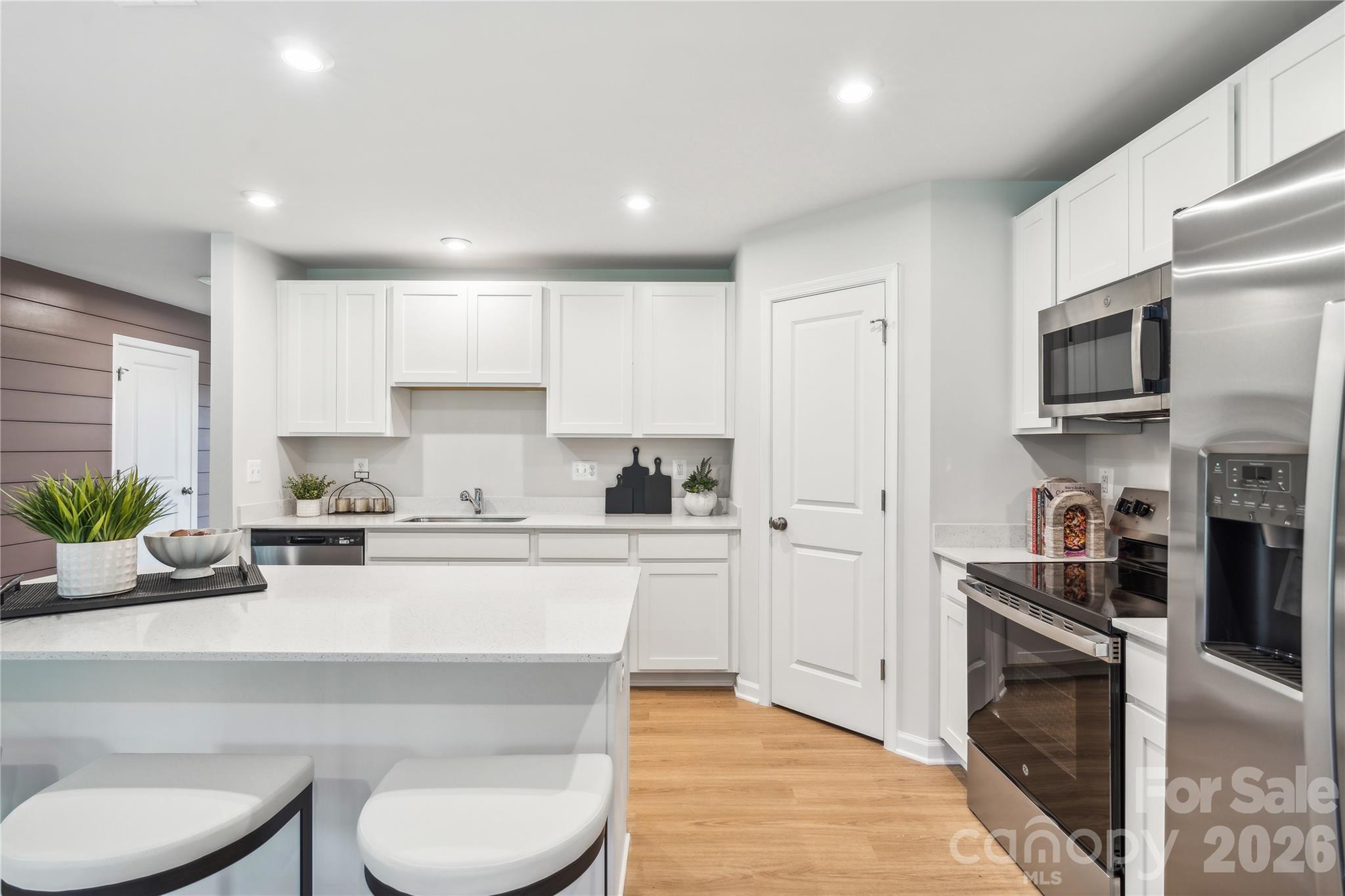 1485 Ardmore Drive Property Photo 8