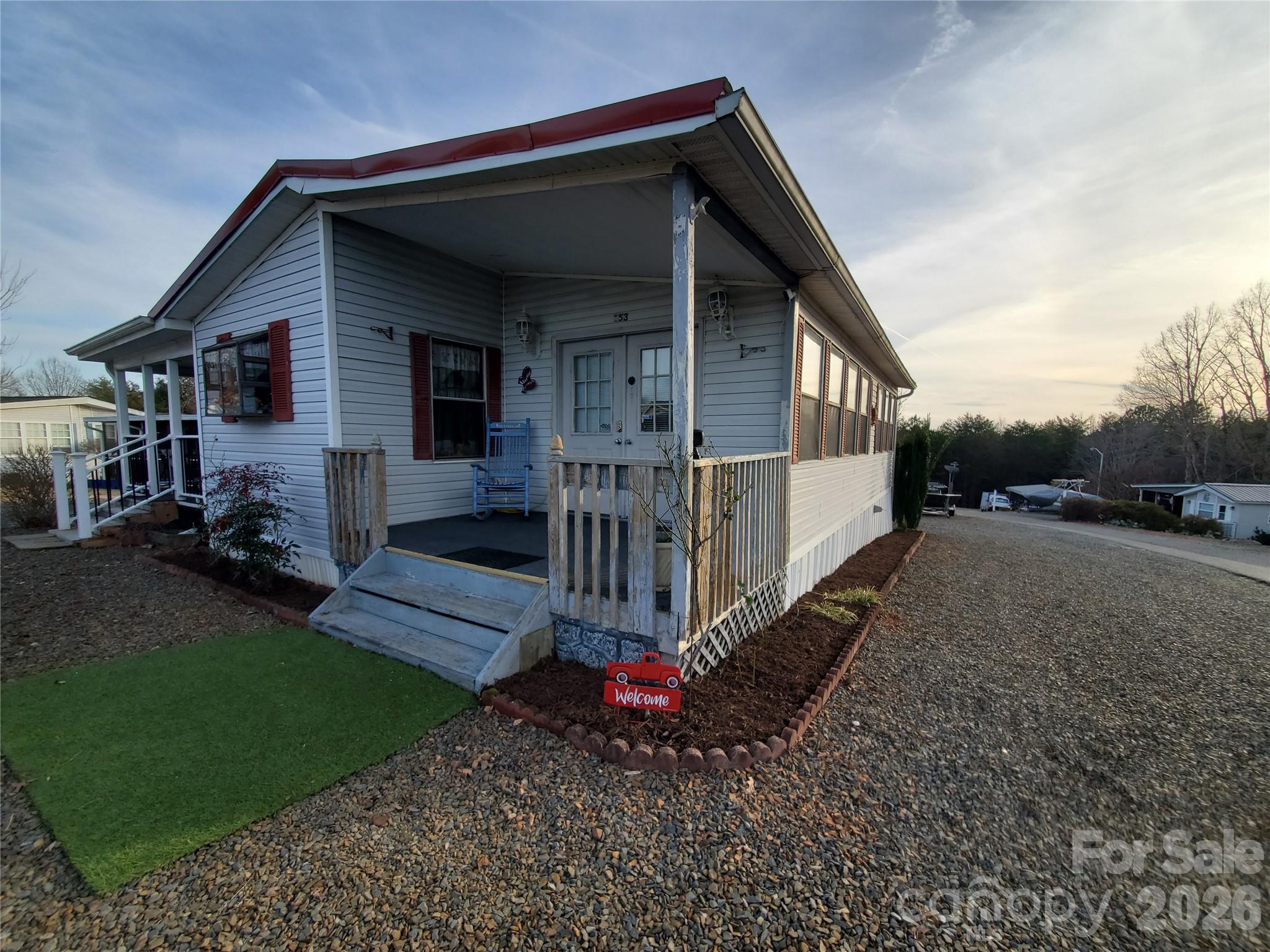 101 N Cardinal Drive Property Photo 1