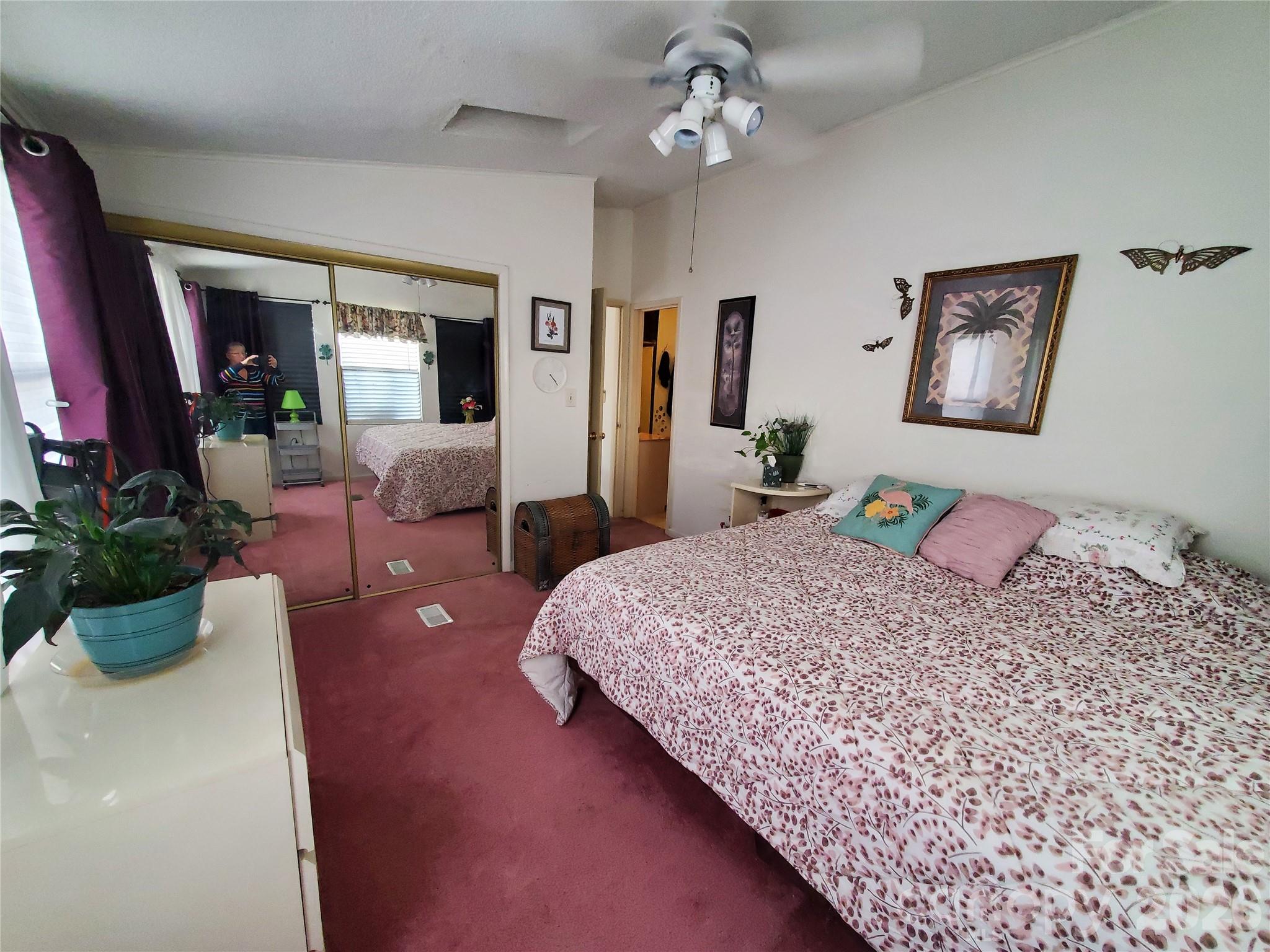 101 N Cardinal Drive Property Photo 8