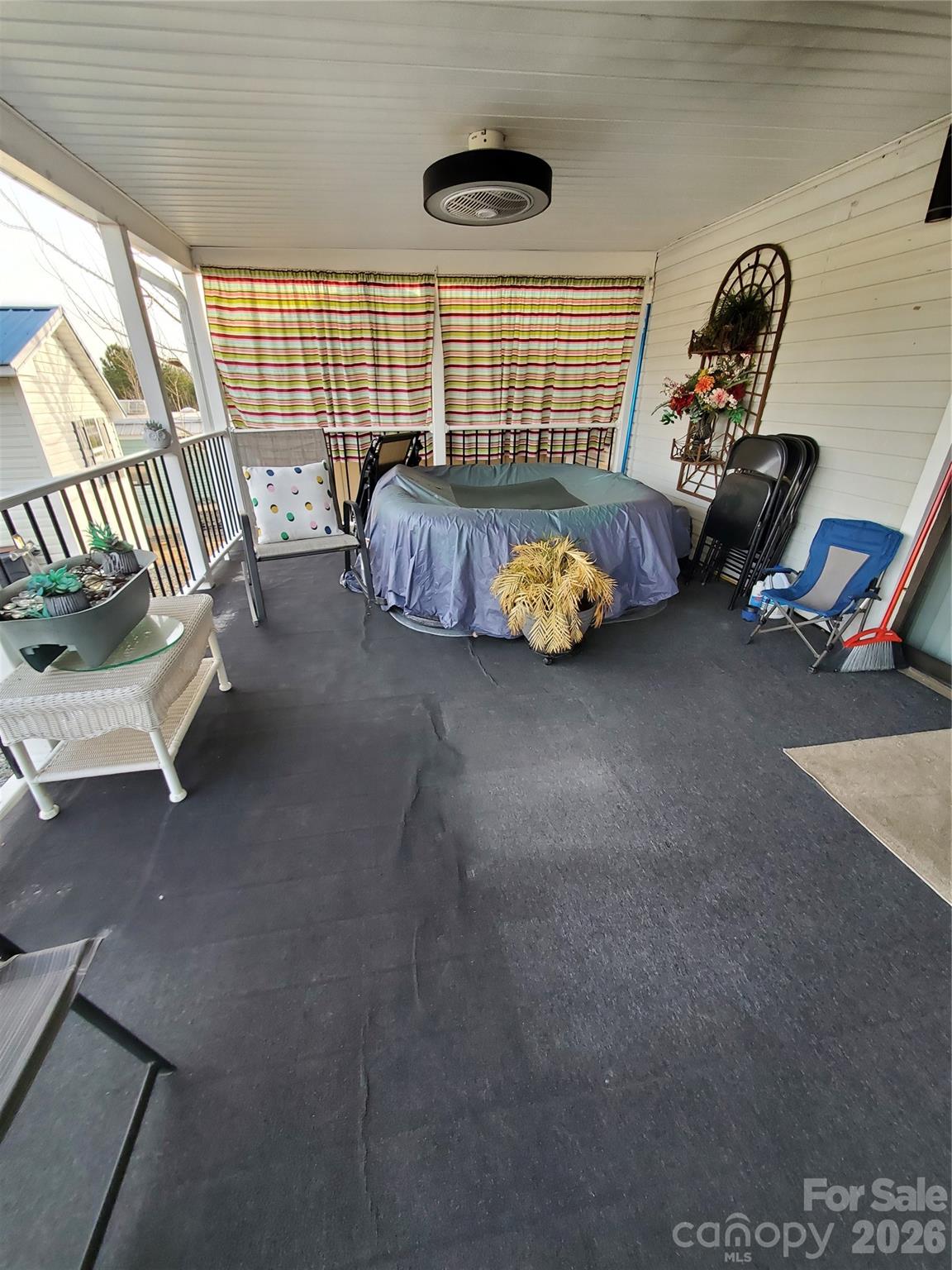 101 N Cardinal Drive Property Photo 14